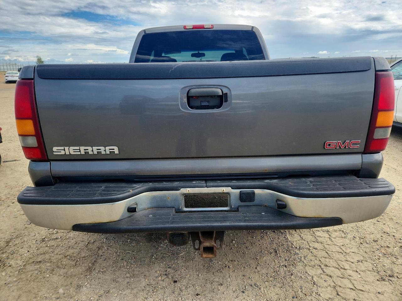 2002 Gmc New Sierra K1500 Gray vin: 2GTEK19T821377511