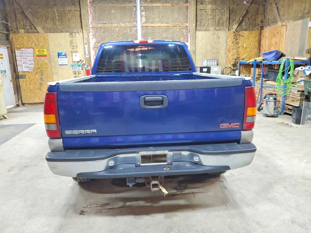 2001 Gmc New Sierra K1500 Blue vin: 2GTEK19T911315064