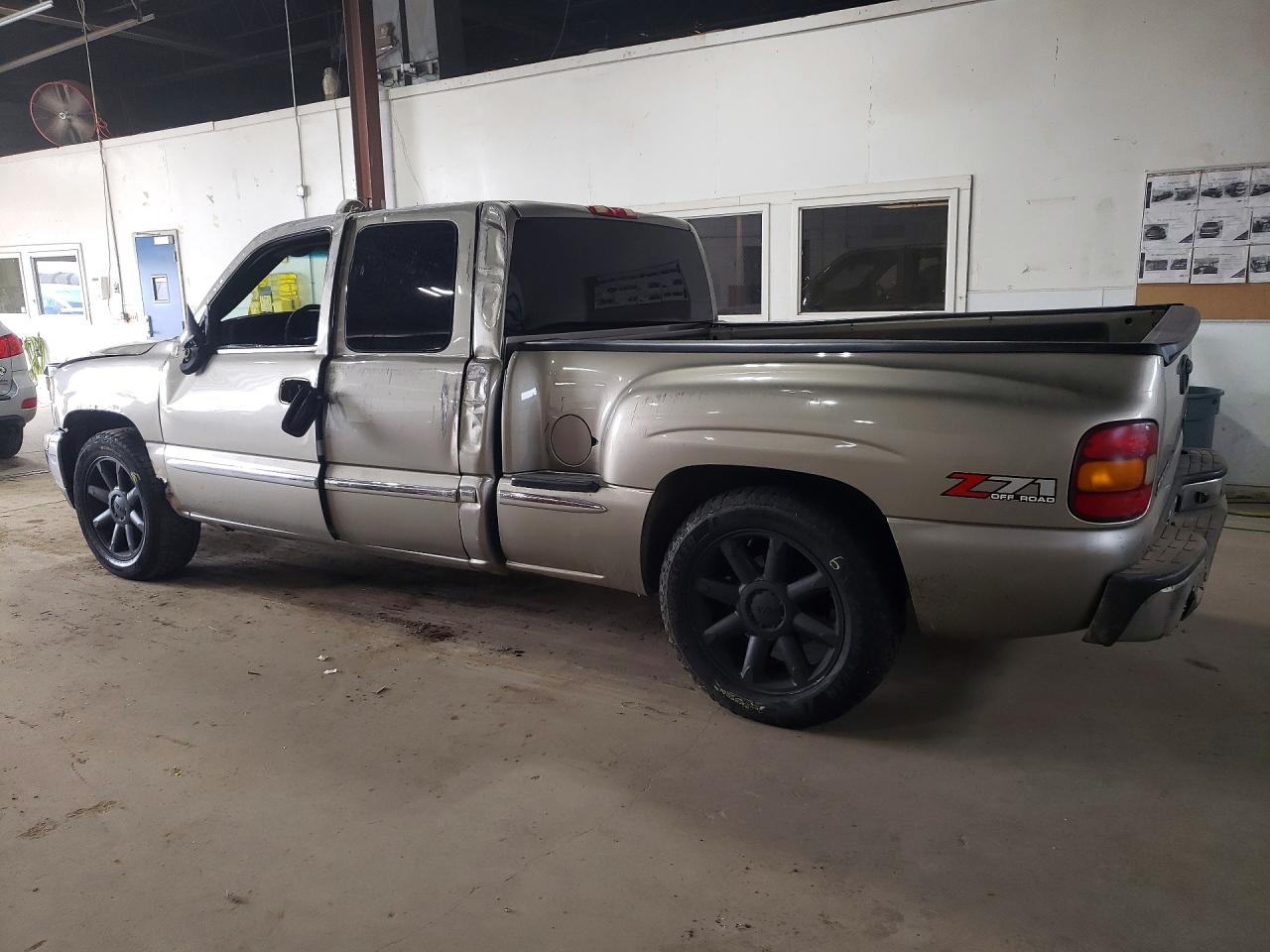 2002 Gmc New Sierra K1500 Cream vin: 2GTEK19T921293536