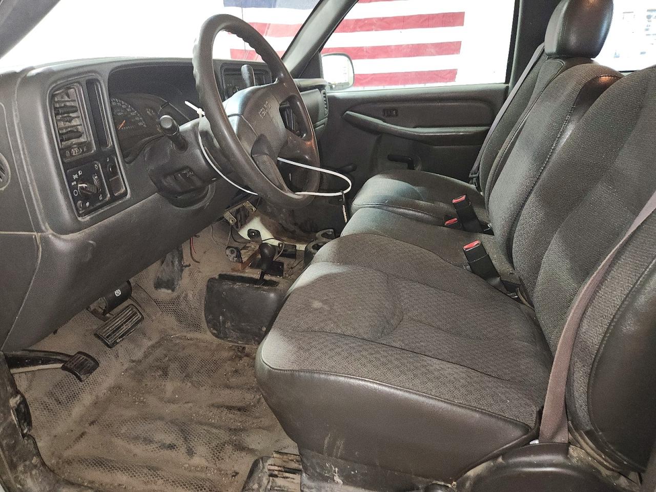 2006 Gmc New Sierra K1500 White vin: 2GTEK19V061102206