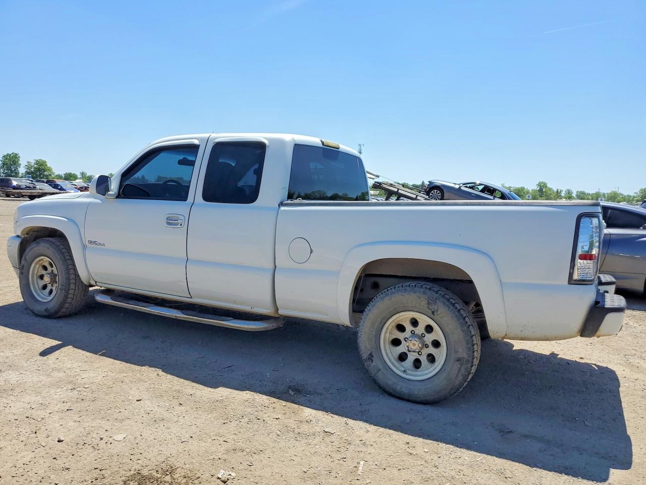 1999 Gmc New Sierra K1500 White vin: 2GTEK19V0X1553556