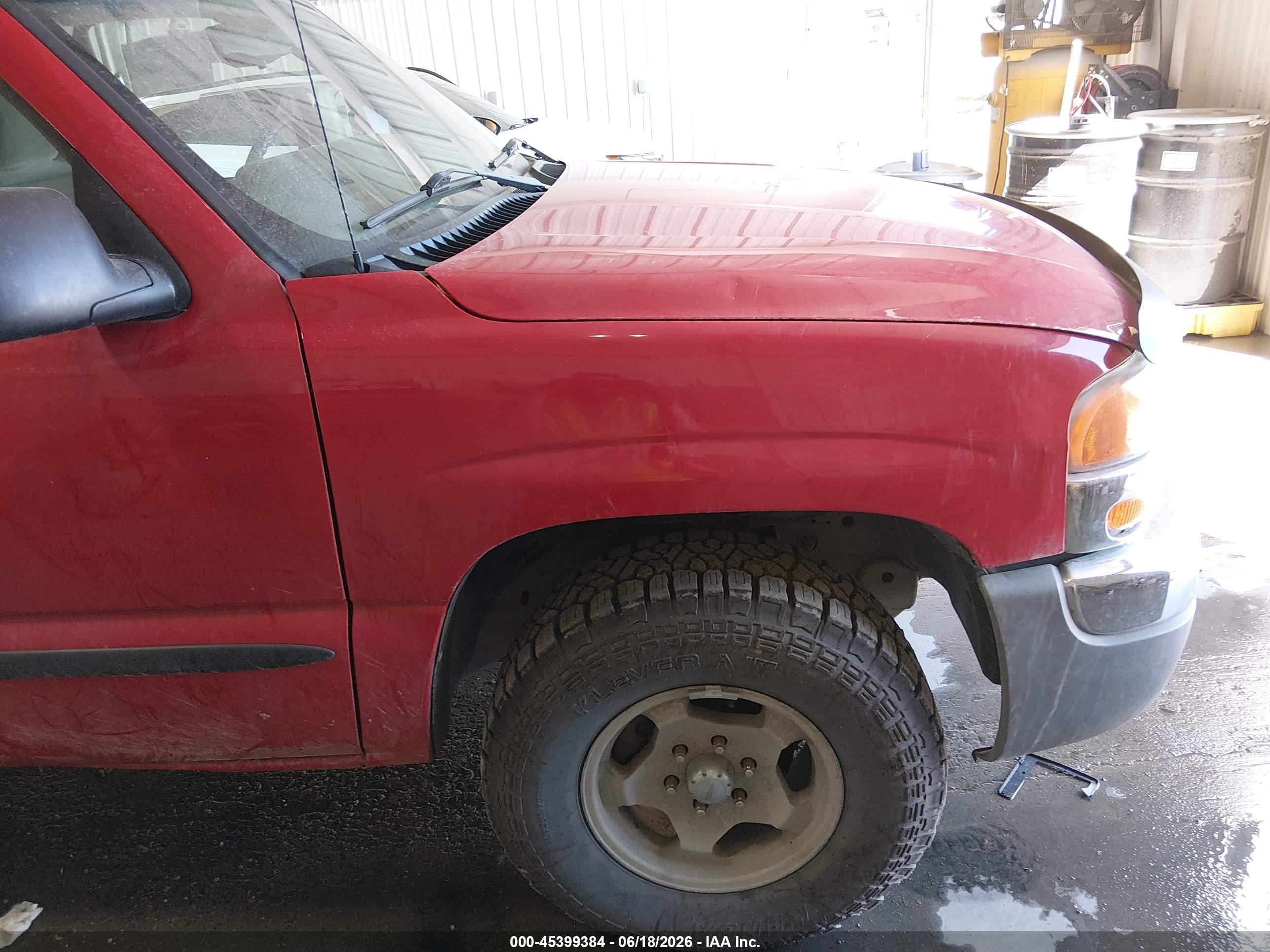 2004 Gmc Sierra 1500   Red vin: 2GTEK19V441144844
