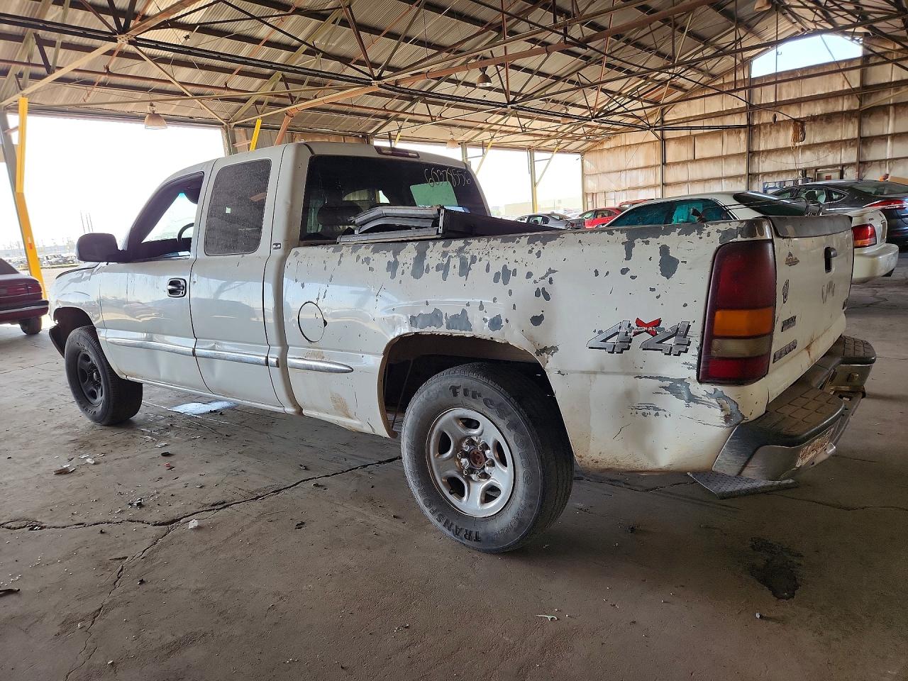 2001 Gmc New Sierra K1500 White vin: 2GTEK19V711385907