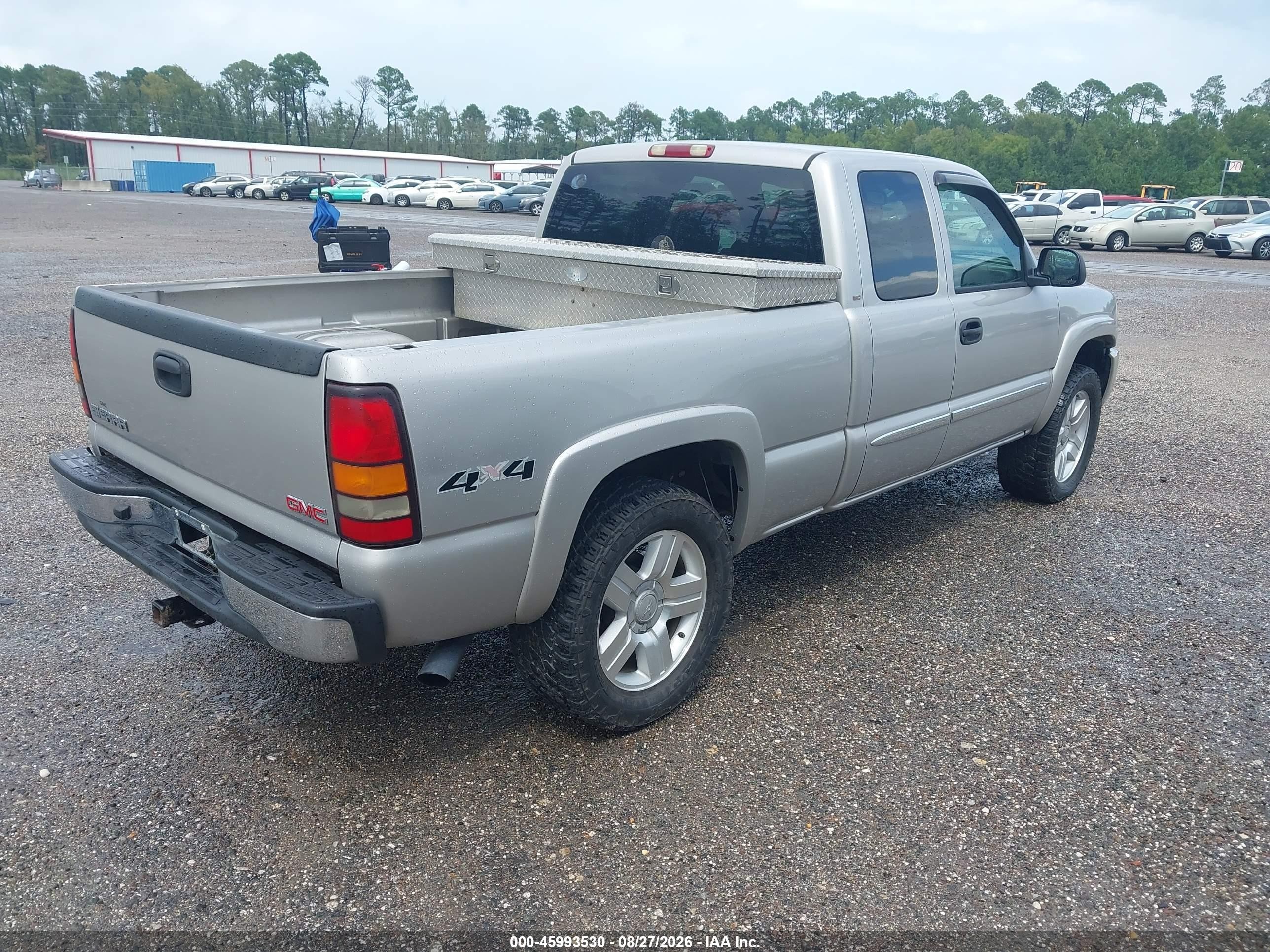 2004 Gmc New Sierra K1500 Gold vin: 2GTEK19V741155062