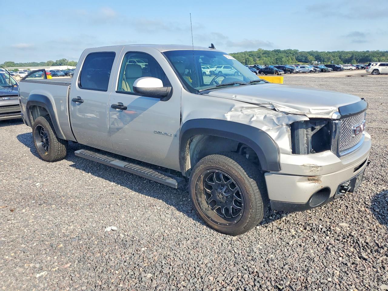 2007 Gmc New Sierra Denali Silver vin: 2GTEK638071683188