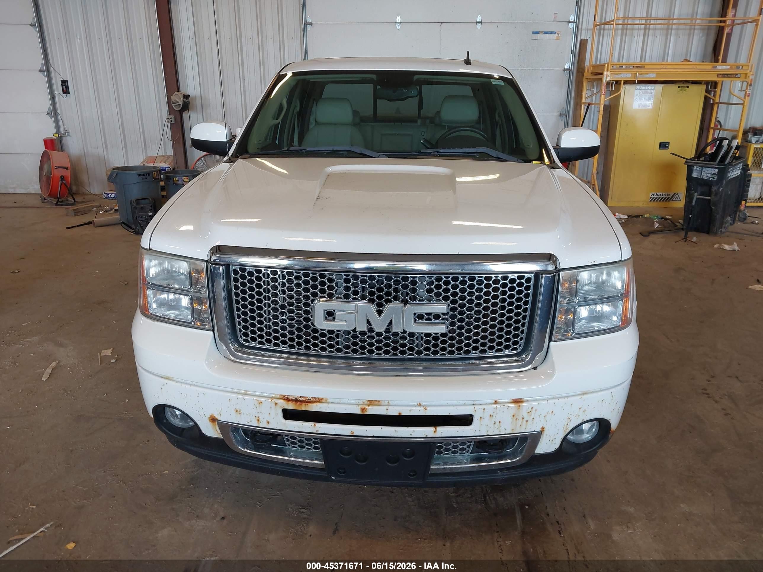 2008 Gmc Sierra 1500 Denali Белый vin: 2GTEK638081323467