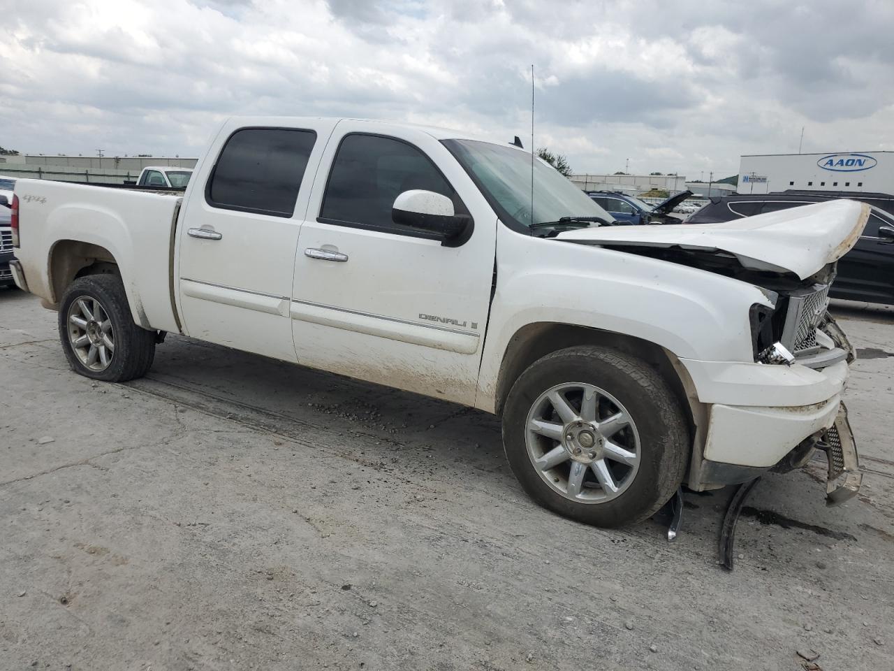 2008 Gmc New Sierra K1500 Denali White vin: 2GTEK638181172817