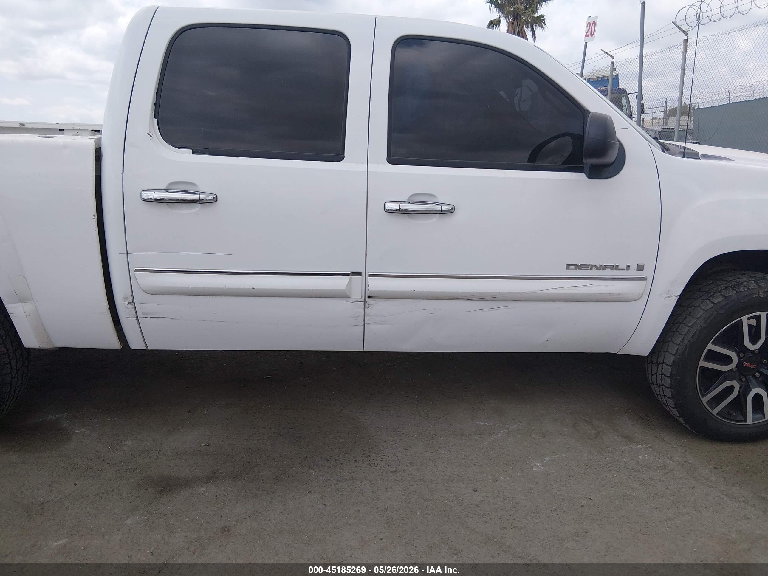 2008 Gmc Sierra 1500 Denali White vin: 2GTEK638181311683