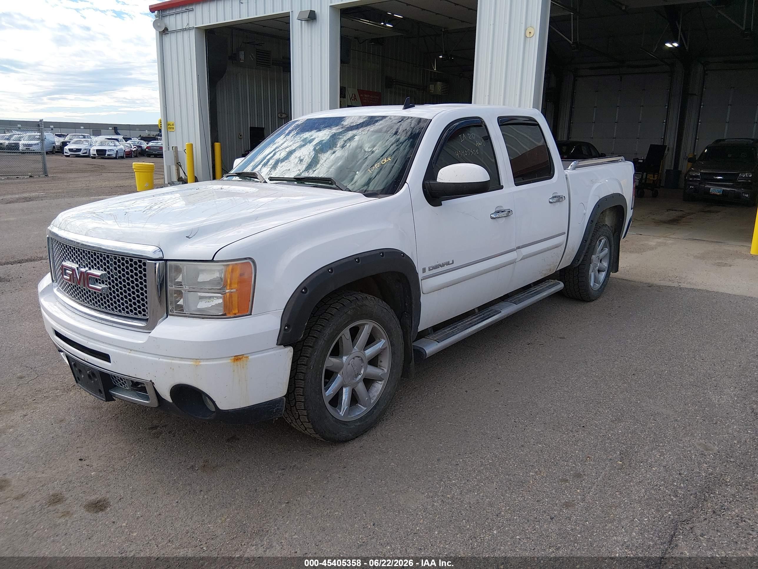 2007 Gmc Sierra 1500 Denali White vin: 2GTEK638571682893