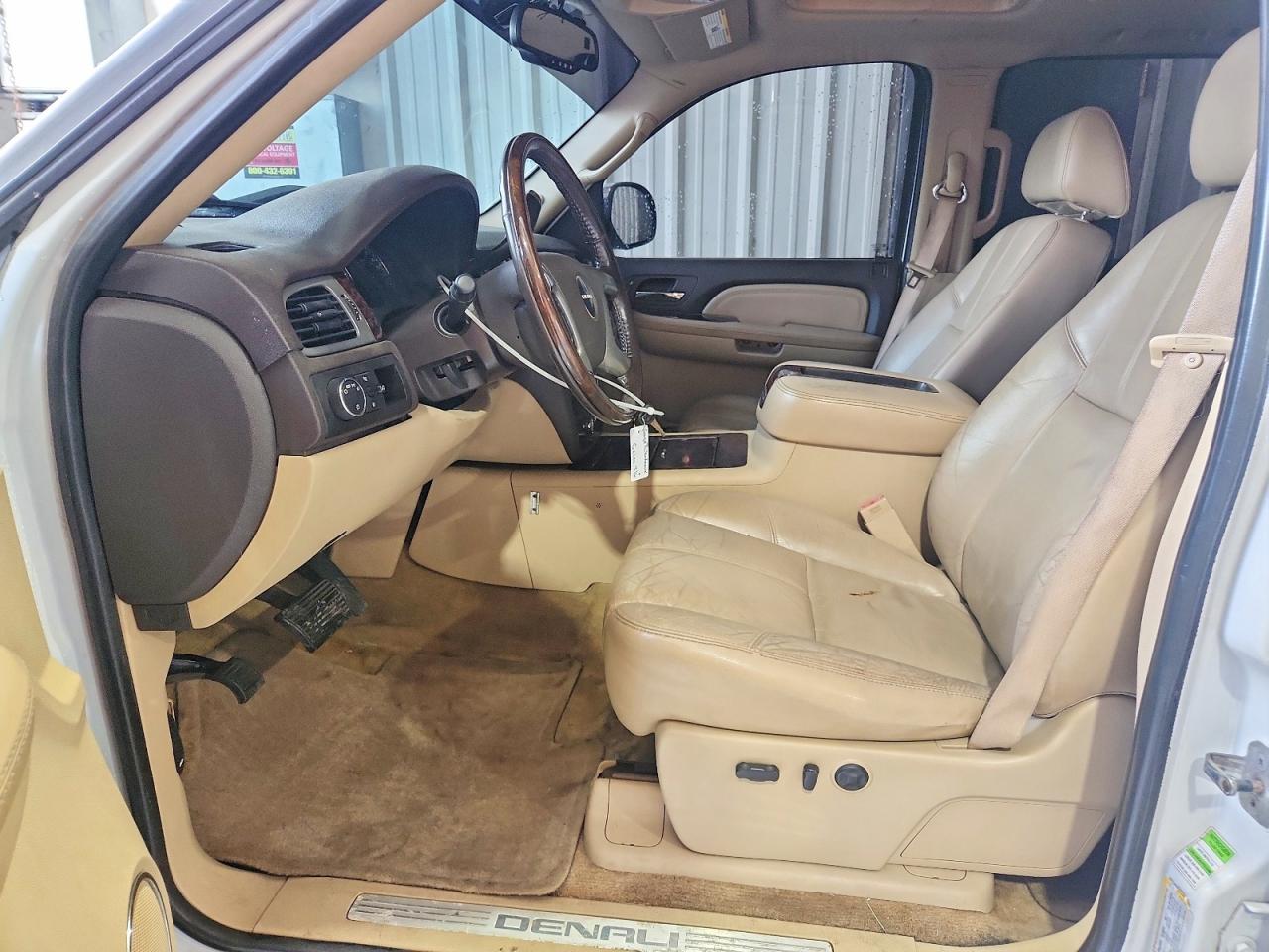 2008 Gmc New Sierra K1500 Denali White vin: 2GTEK638781127512