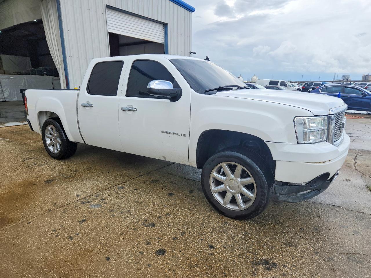 2008 Gmc New Sierra K1500 Denali White vin: 2GTEK638781127512