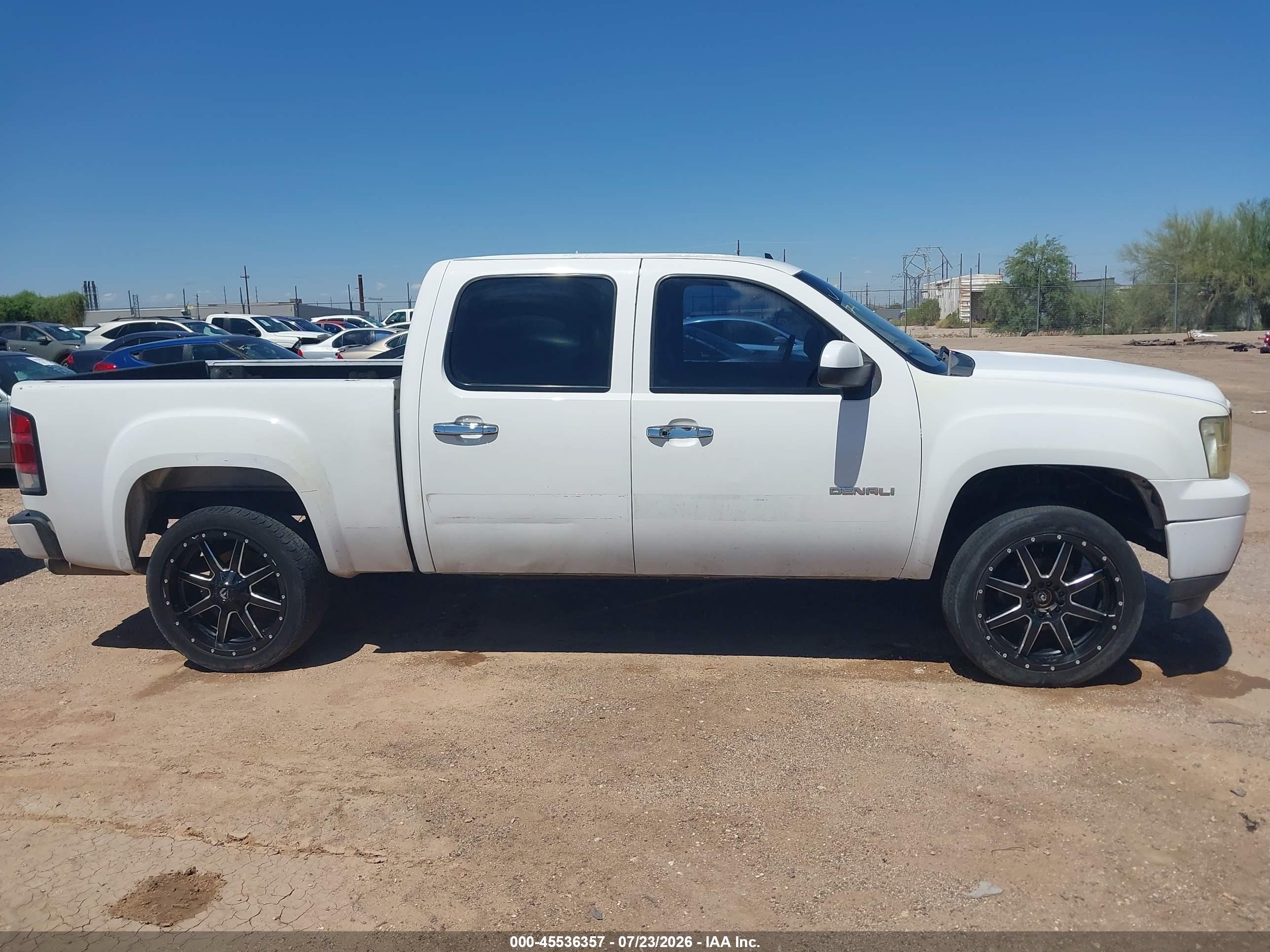 2008 Gmc Sierra 1500 Denali Белый vin: 2GTEK638881118348