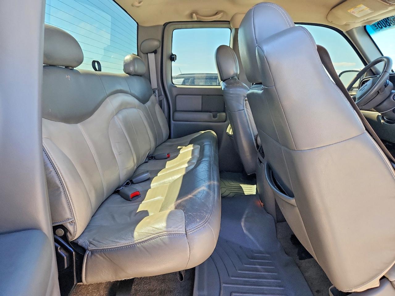 2001 Gmc Sierra K1500 C3 Черный vin: 2GTEK69U011303827