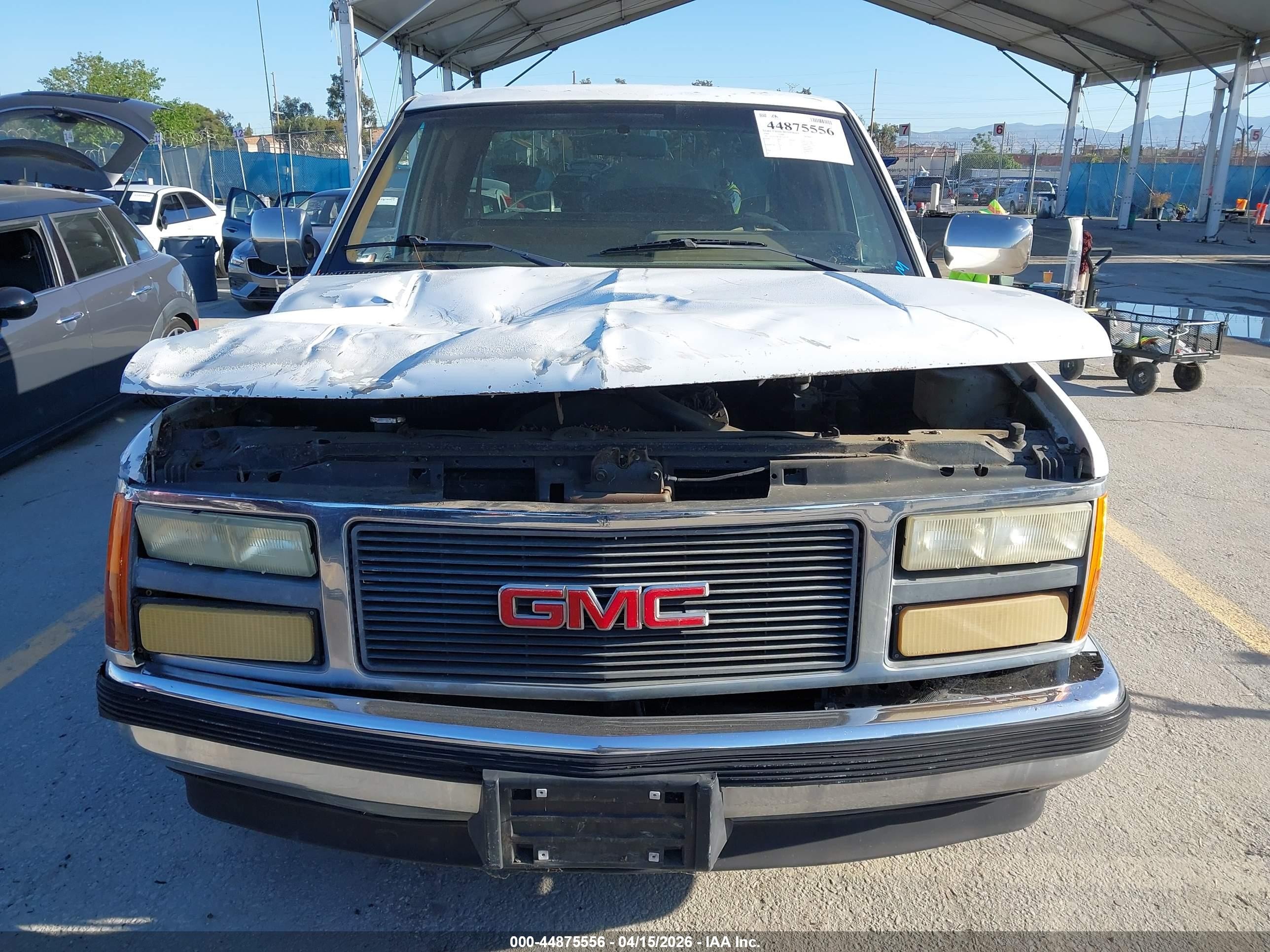 1989 Gmc Sierra C2500 White vin: 2GTFC29K3K1520234
