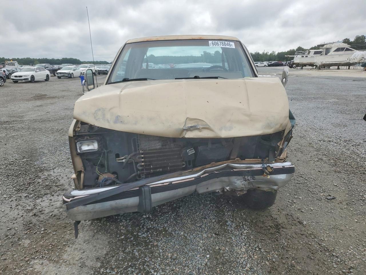 1988 Gmc Gmt-400 C2500 Двухцветный vin: 2GTFC29K5J1573046