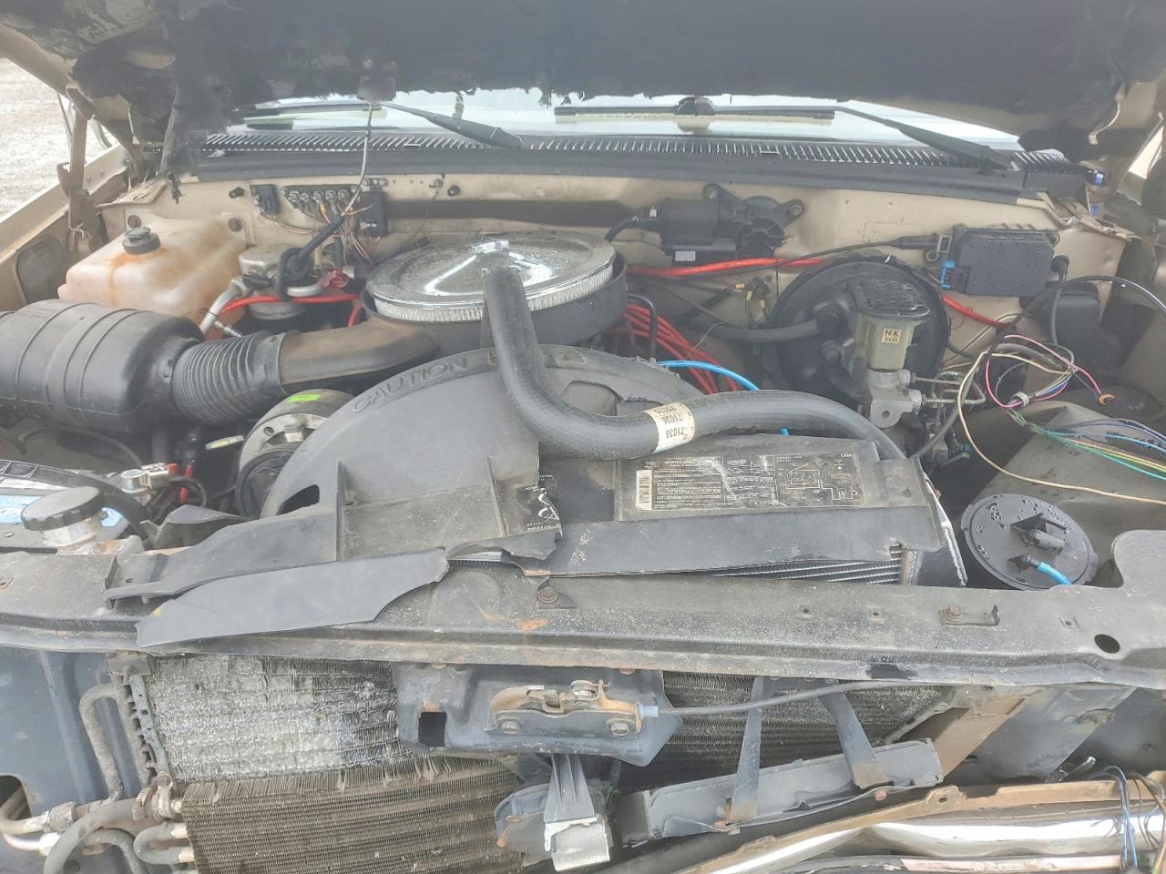 1988 Gmc Gmt-400 C2500 Двухцветный vin: 2GTFC29K5J1573046