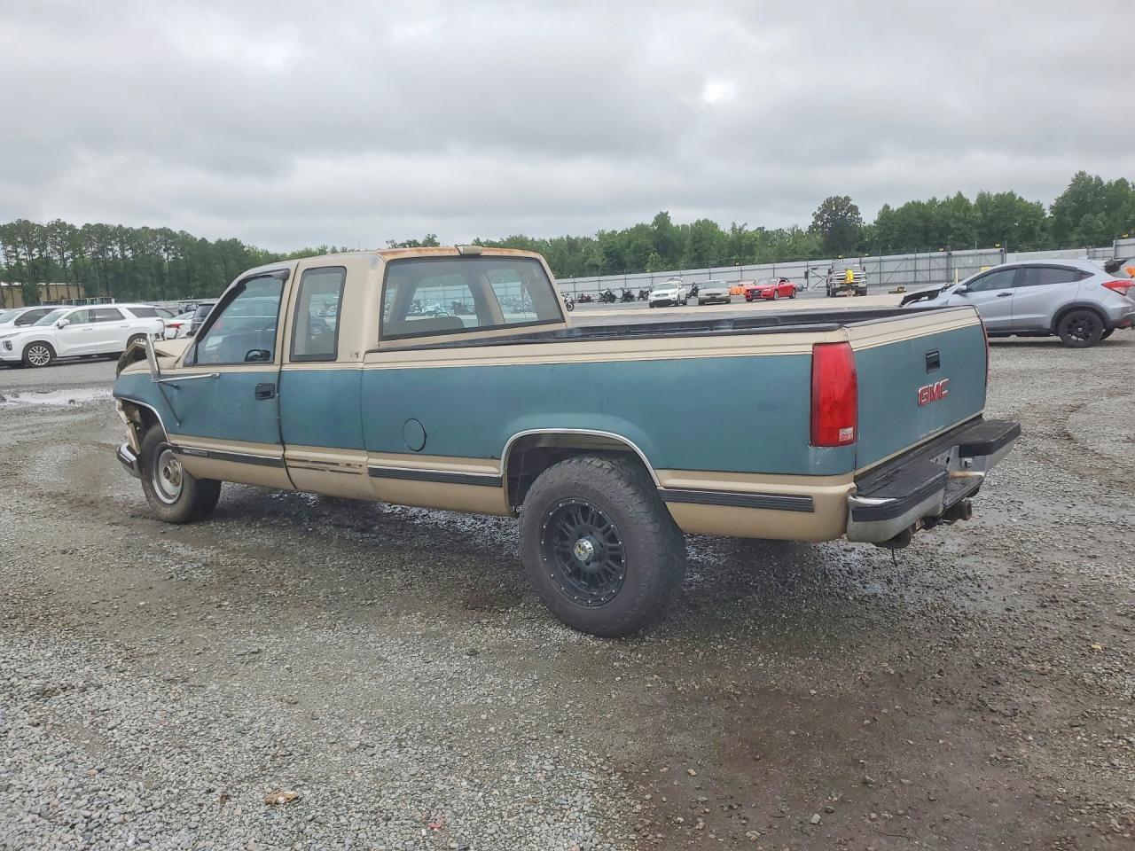 1988 Gmc Gmt-400 C2500 Двухцветный vin: 2GTFC29K5J1573046