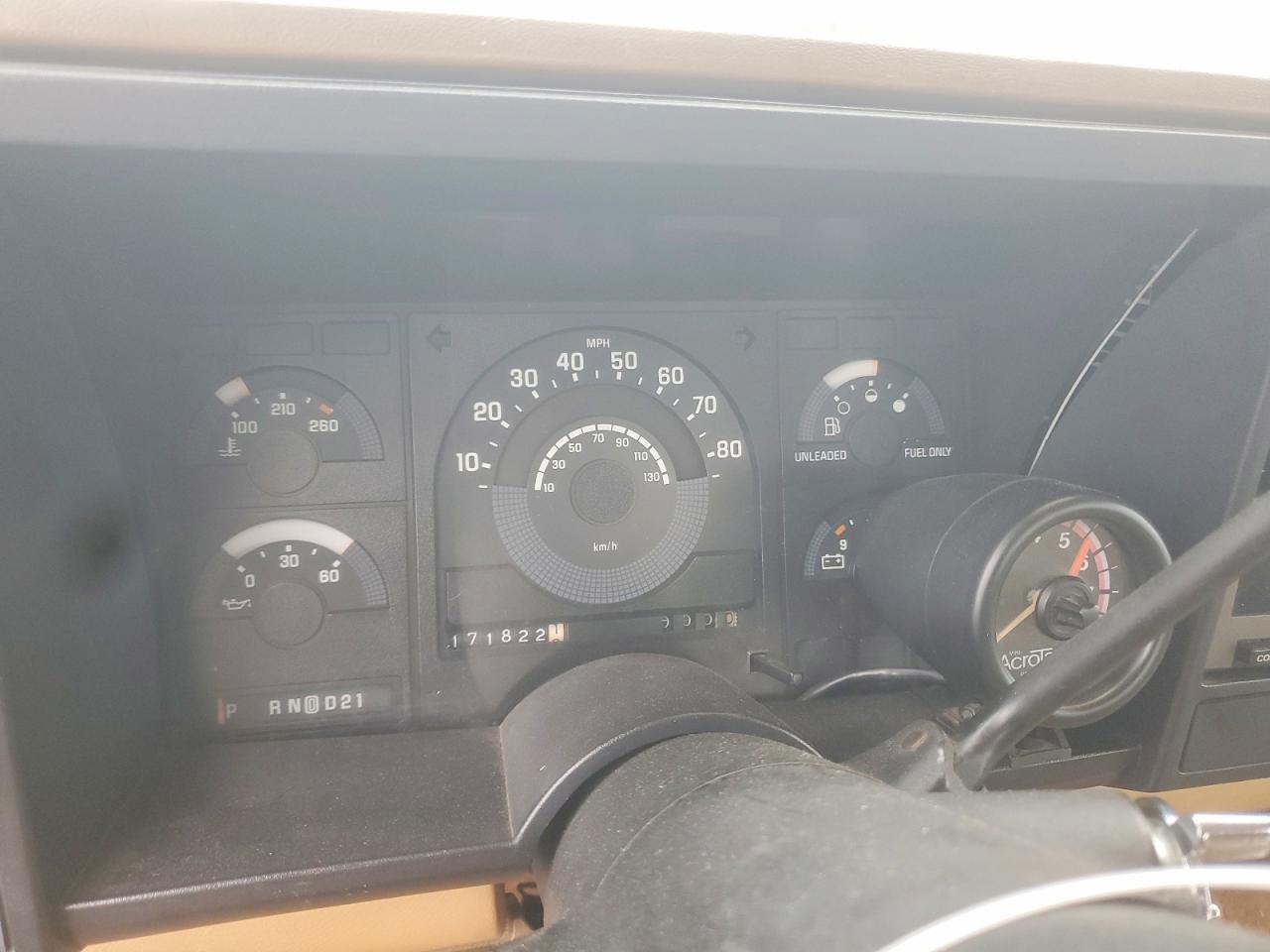 1988 Gmc Gmt-400 C2500 Двухцветный vin: 2GTFC29K5J1573046