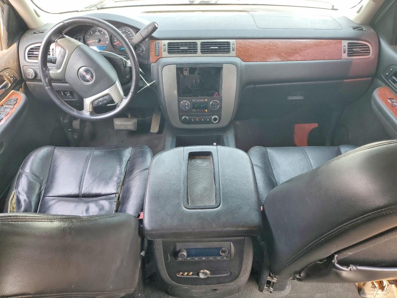 2008 Gmc Sierra K1500 White vin: 2GTFK13Y881274249