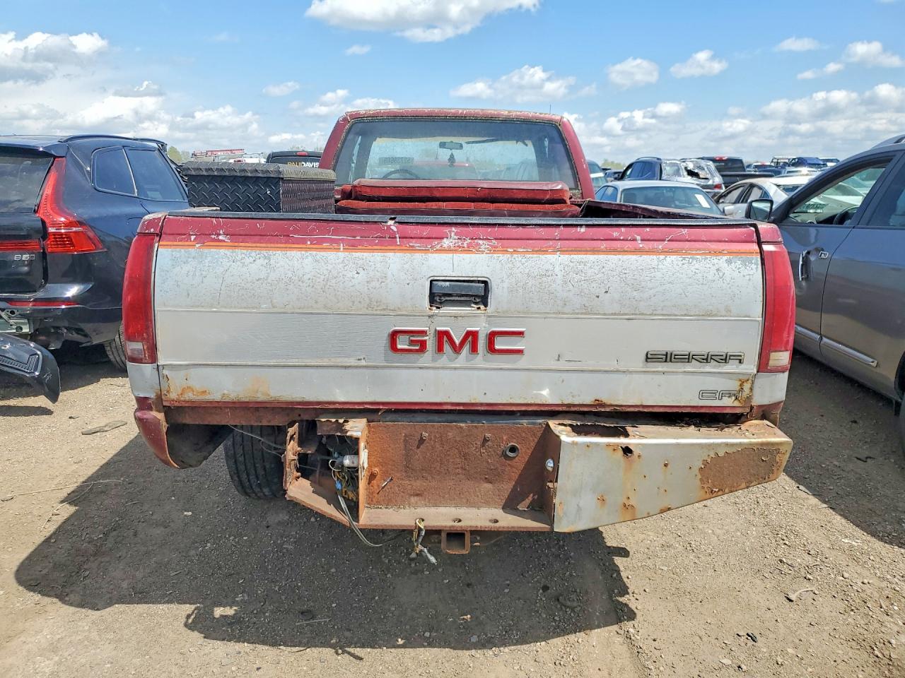 1989 Gmc Sierra K2500 Two Tone vin: 2GTFK29K1K1506402