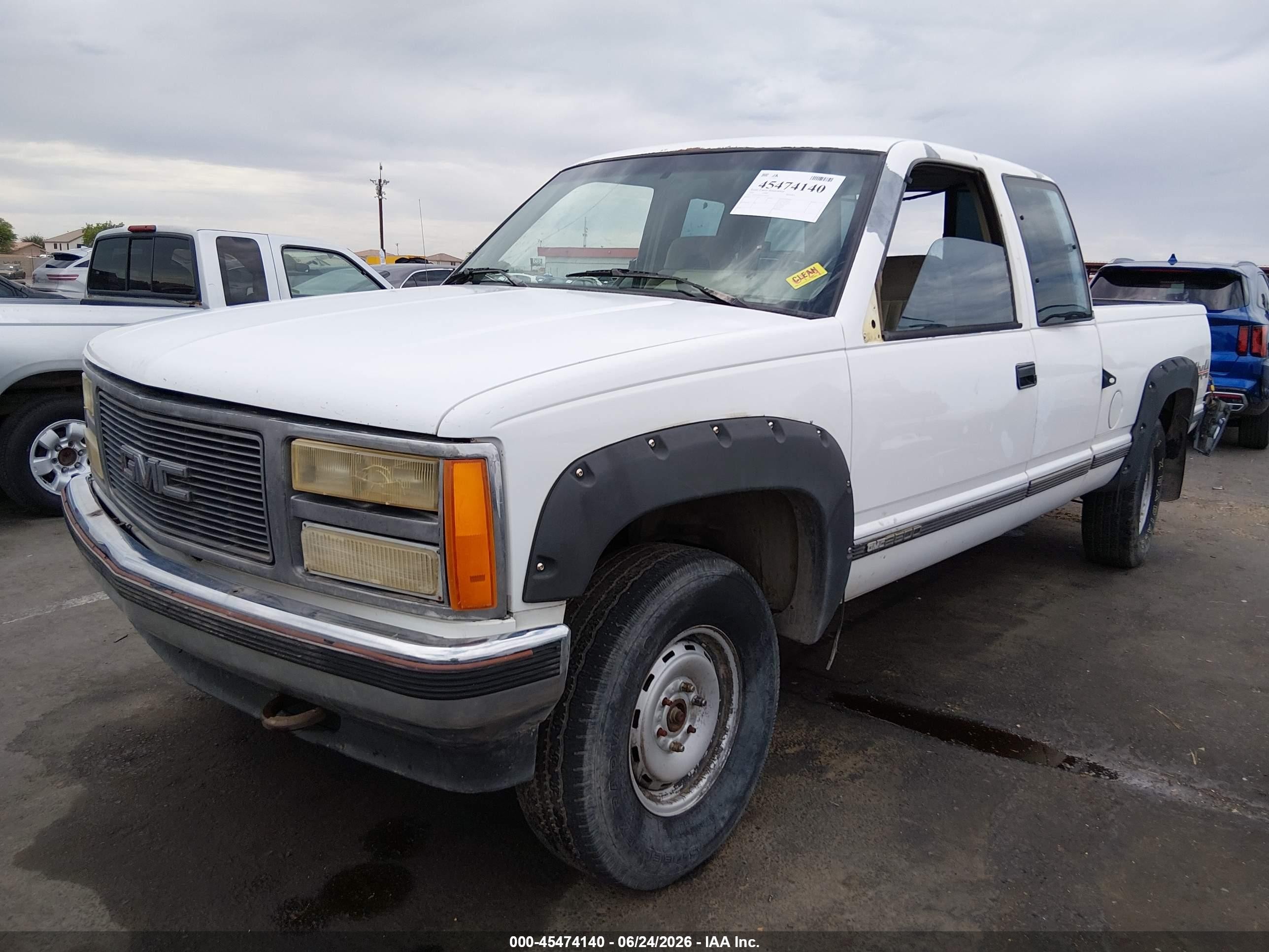 1992 Gmc Sierra K2500 White vin: 2GTFK29K3N1540569