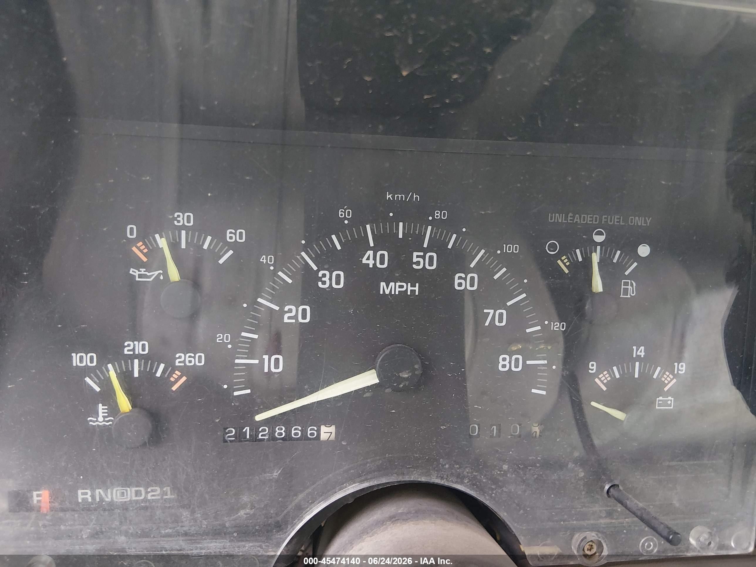 1992 Gmc Sierra K2500 White vin: 2GTFK29K3N1540569