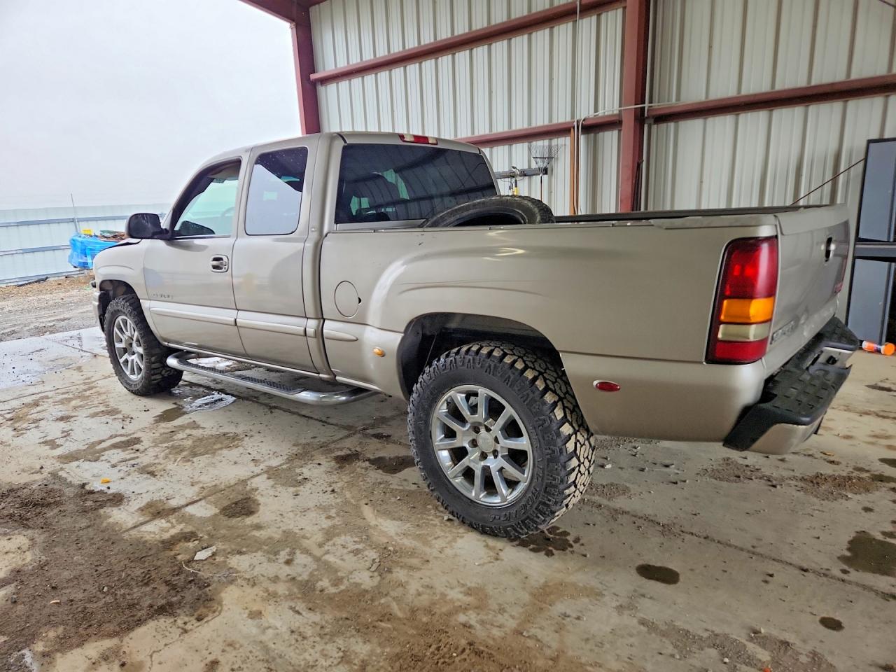 2002 Gmc Sierra K1500 Denali Silver vin: 2GTFK69U121324725