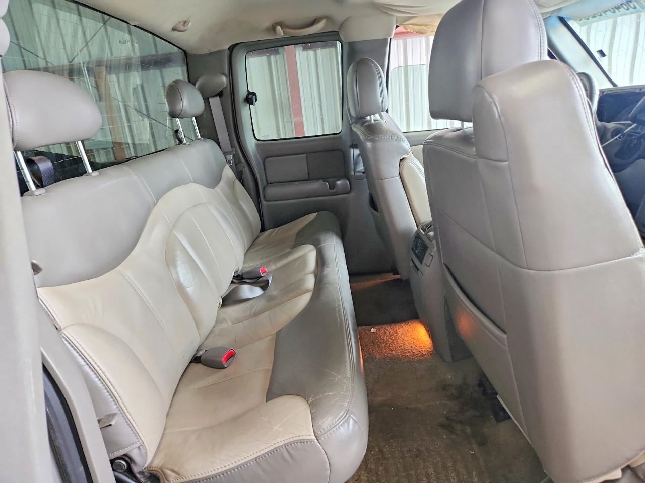 2002 Gmc Sierra K1500 Denali Silver vin: 2GTFK69U121324725