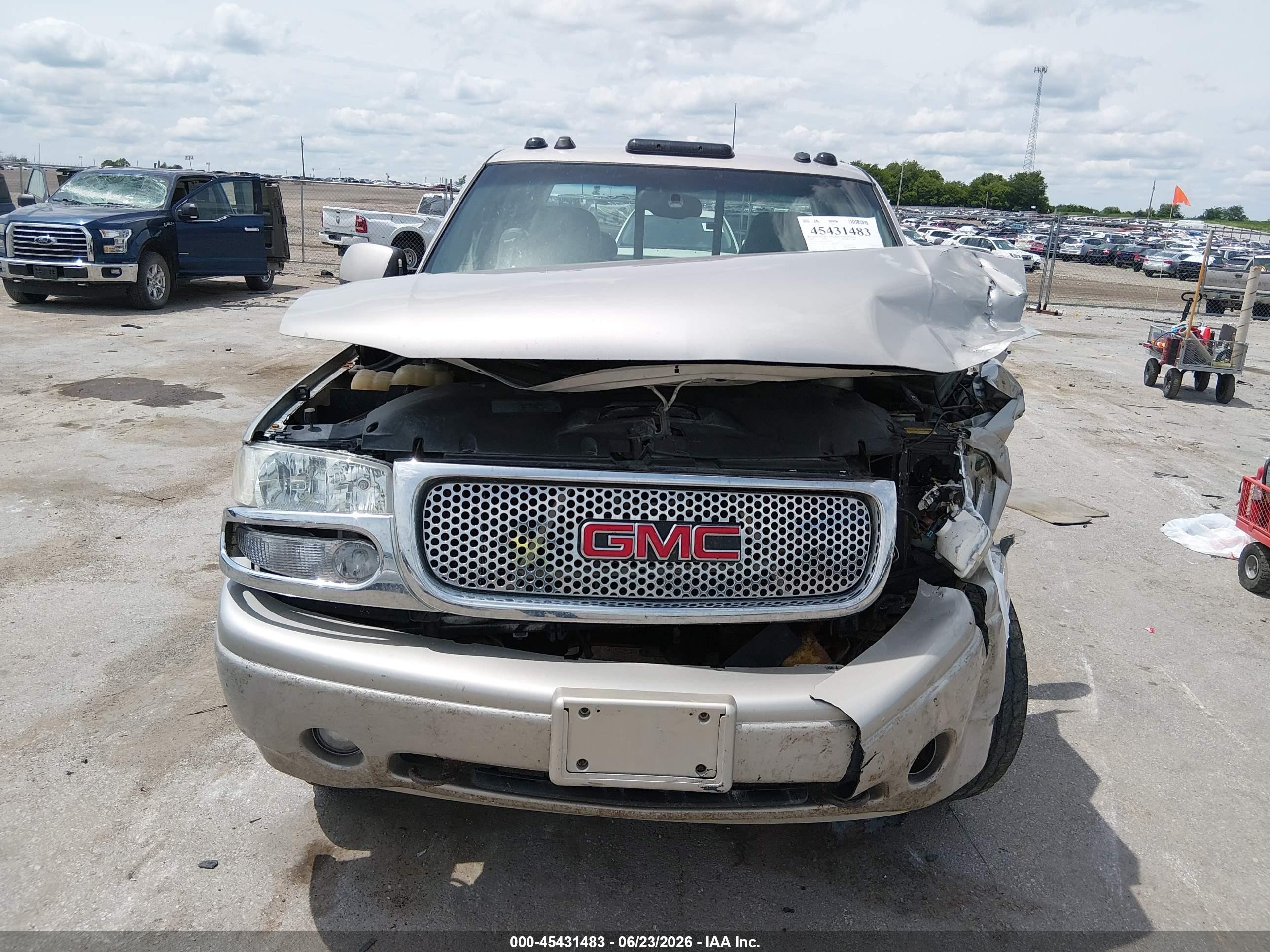 2004 Gmc Sierra 1500 Denali Tan vin: 2GTFK69U241174708