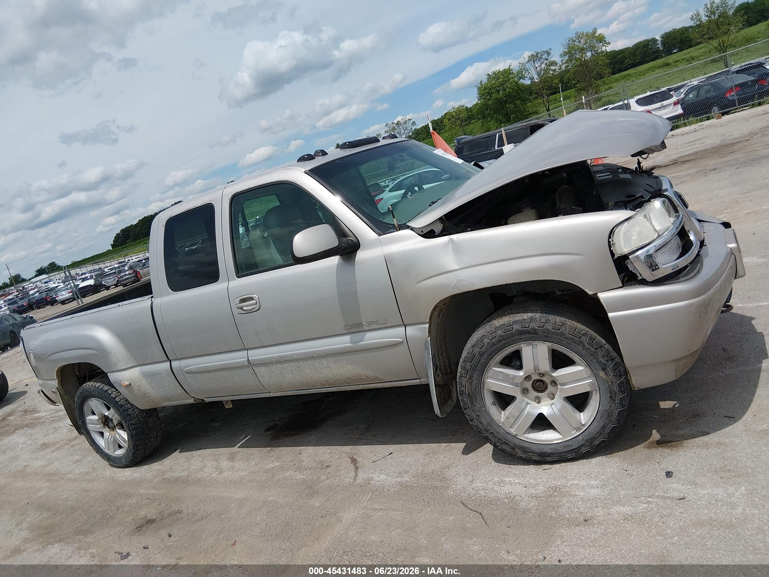 2004 Gmc Sierra 1500 Denali Tan vin: 2GTFK69U241174708