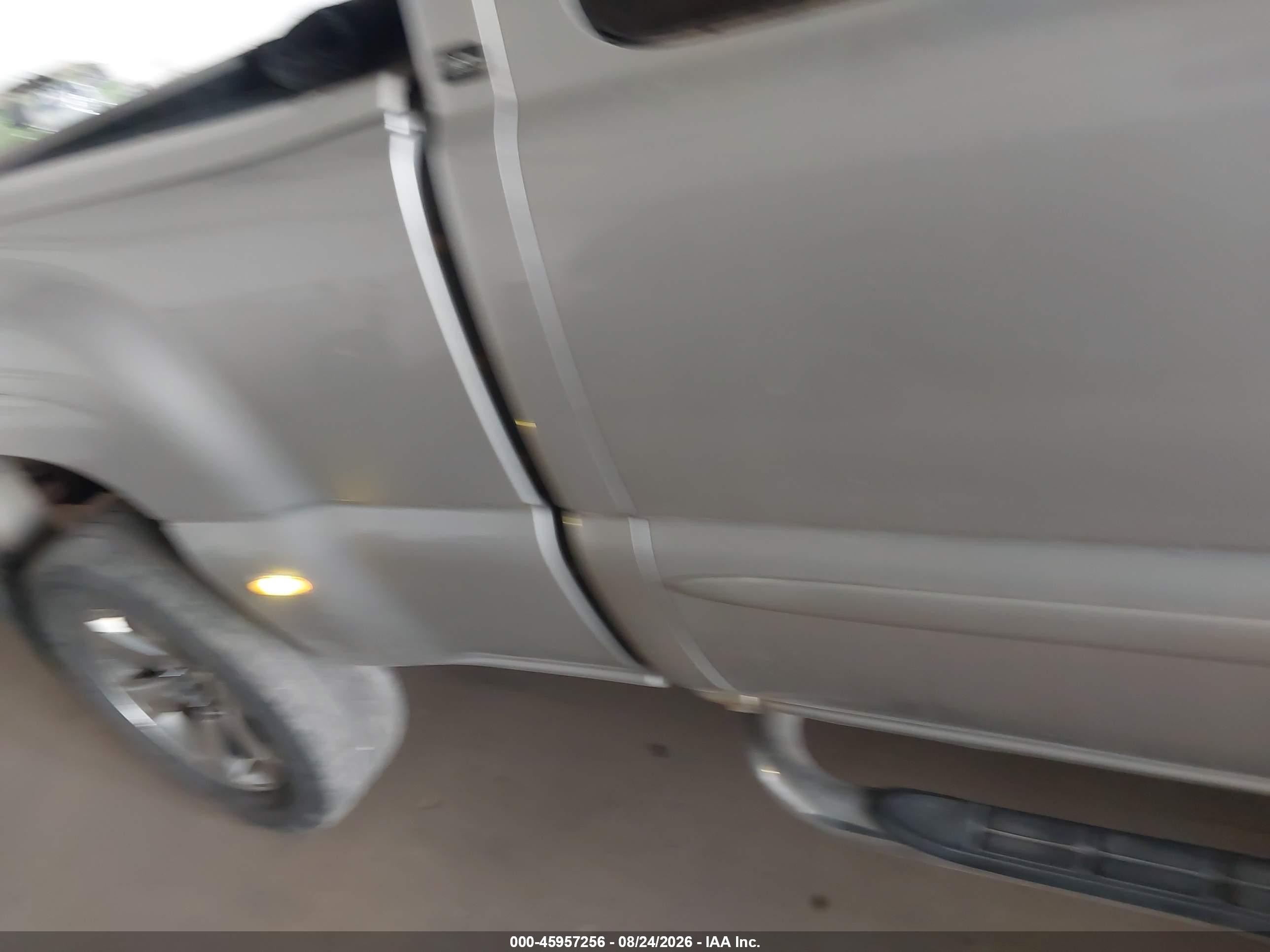 2004 Gmc Sierra 1500 Denali Серебряный vin: 2GTFK69UX41157588