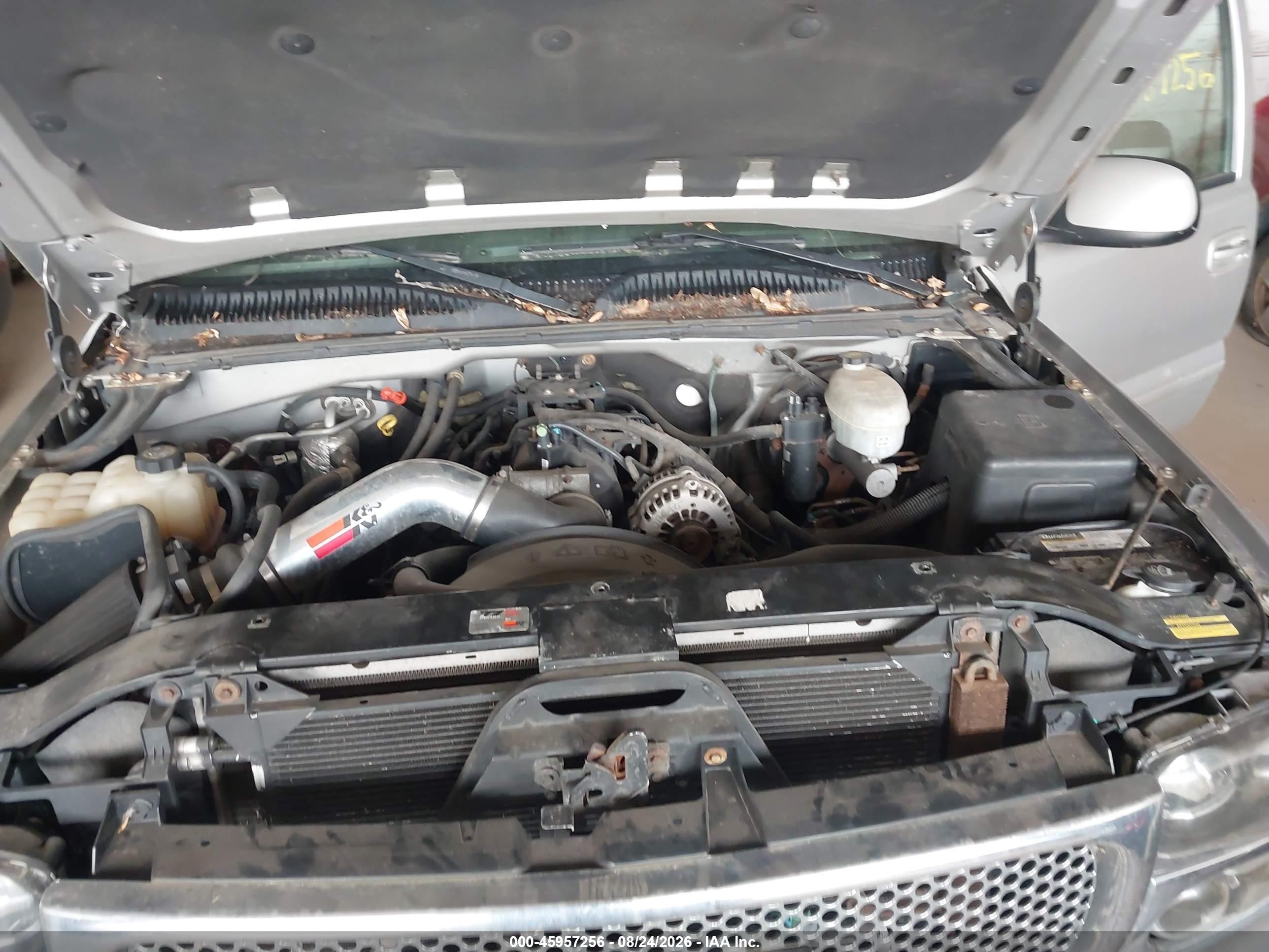 2004 Gmc Sierra 1500 Denali Серебряный vin: 2GTFK69UX41157588