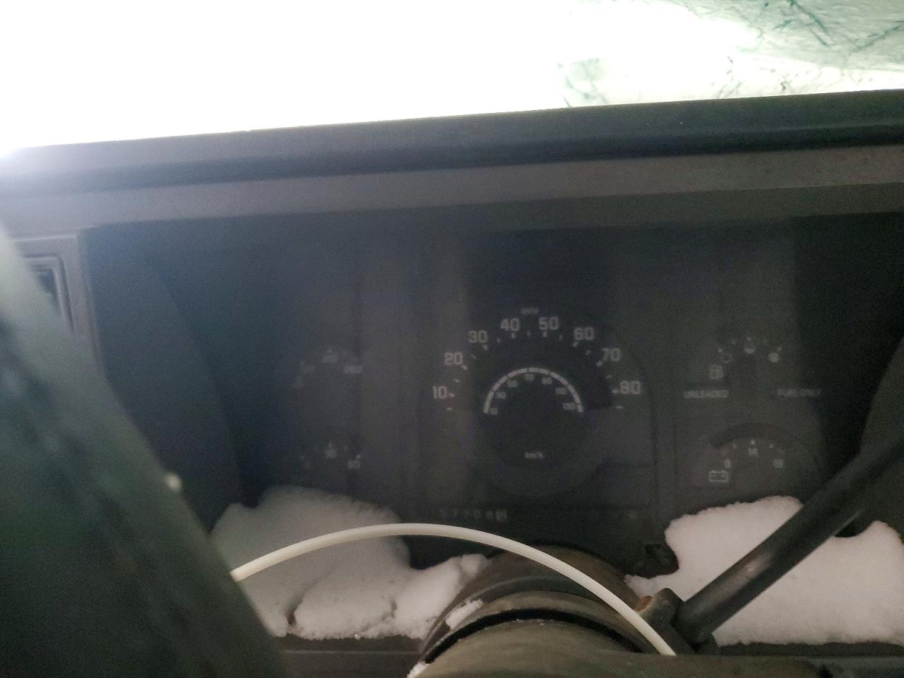 1989 Gmc Sierra K2500 Two Tone vin: 2GTGK29K5K1524888