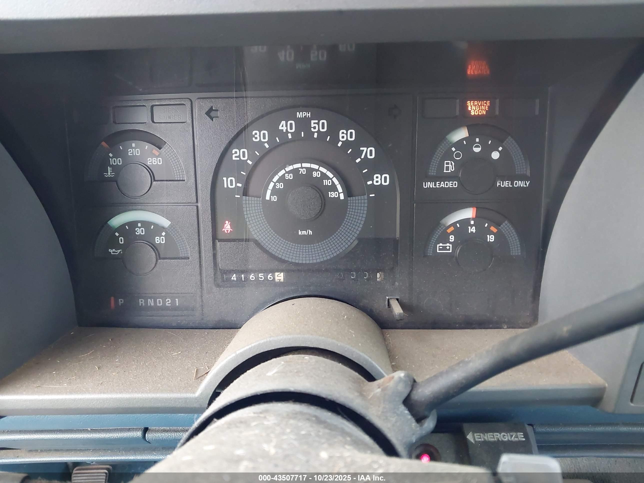 1989 Gmc Sierra K2500 Blue vin: 2GTGK29K8K1523377