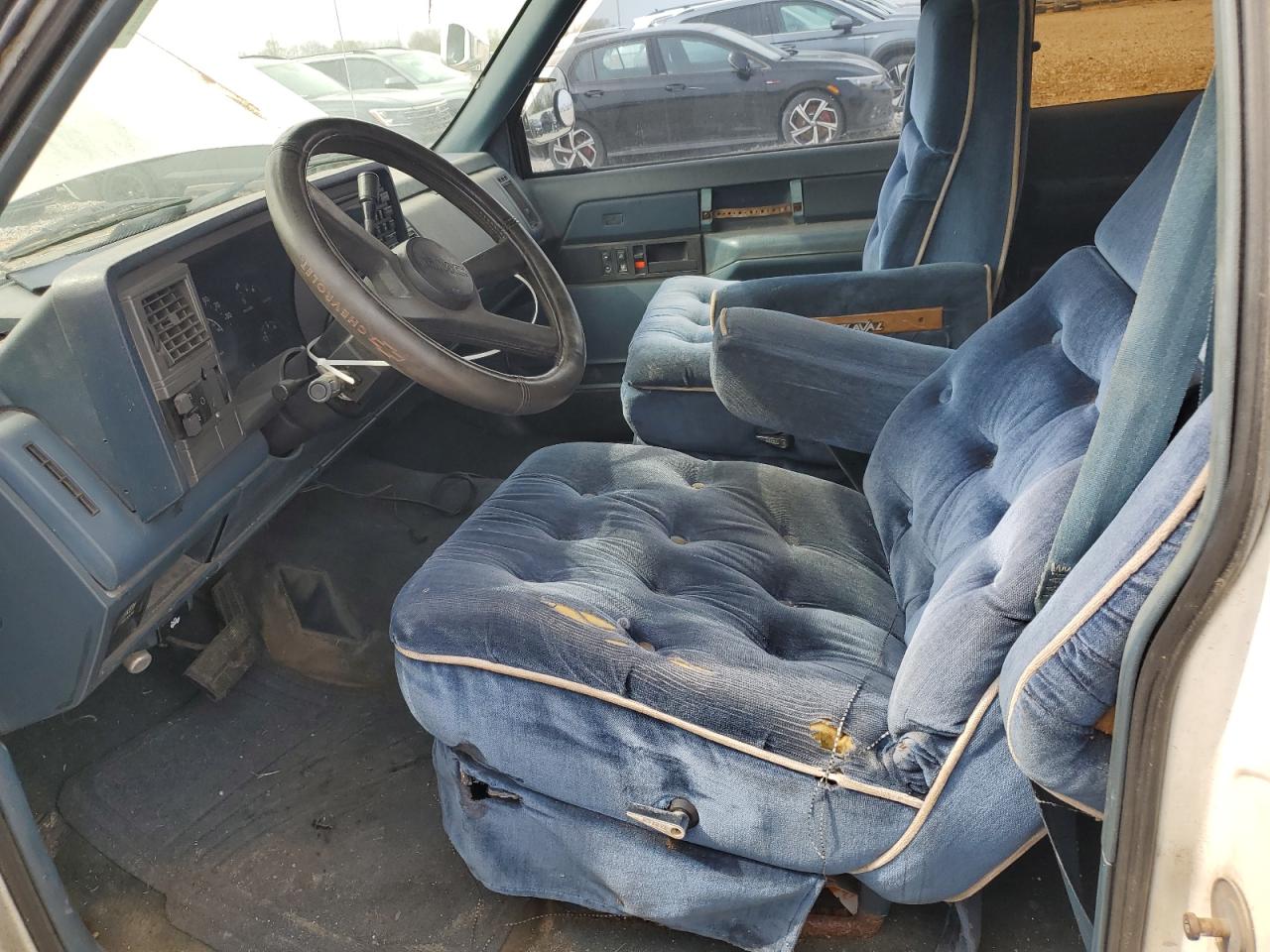 1989 Gmc Sierra C3500 White vin: 2GTHC39K3K1532298