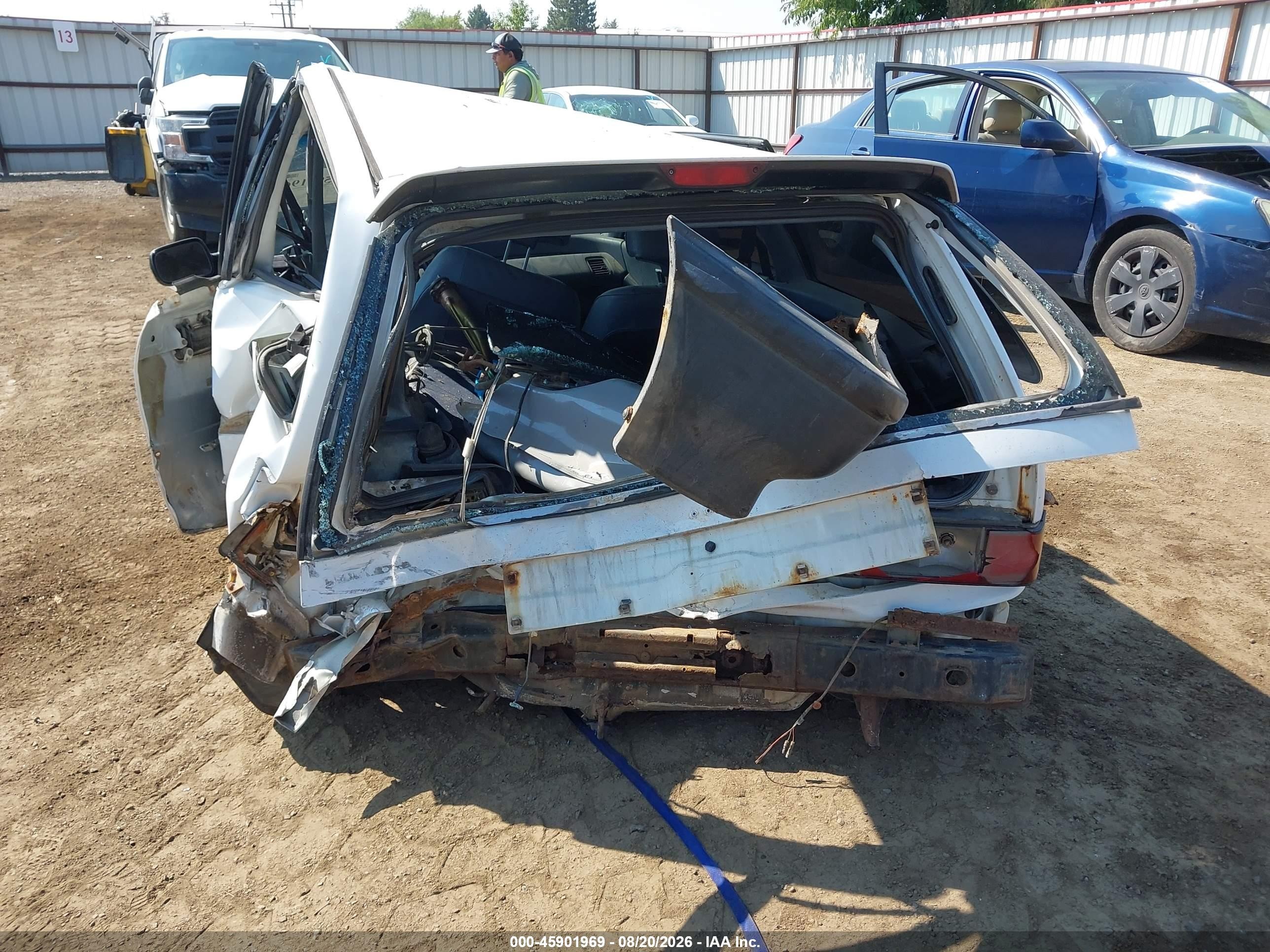 1991 Honda Civic   White vin: 2HGED6344MH505831