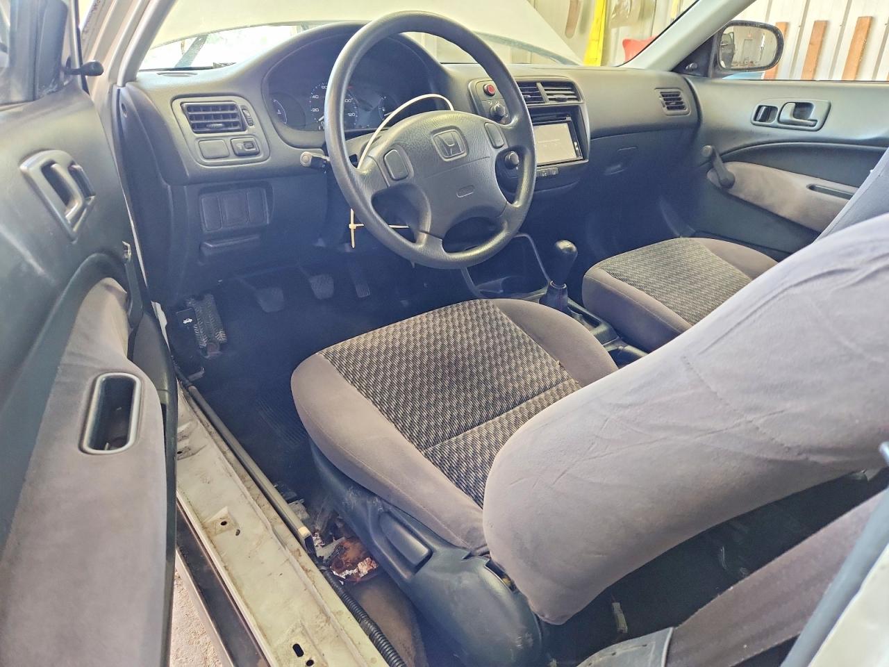 2000 Honda Civic Cx White vin: 2HGEJ6324YH109010