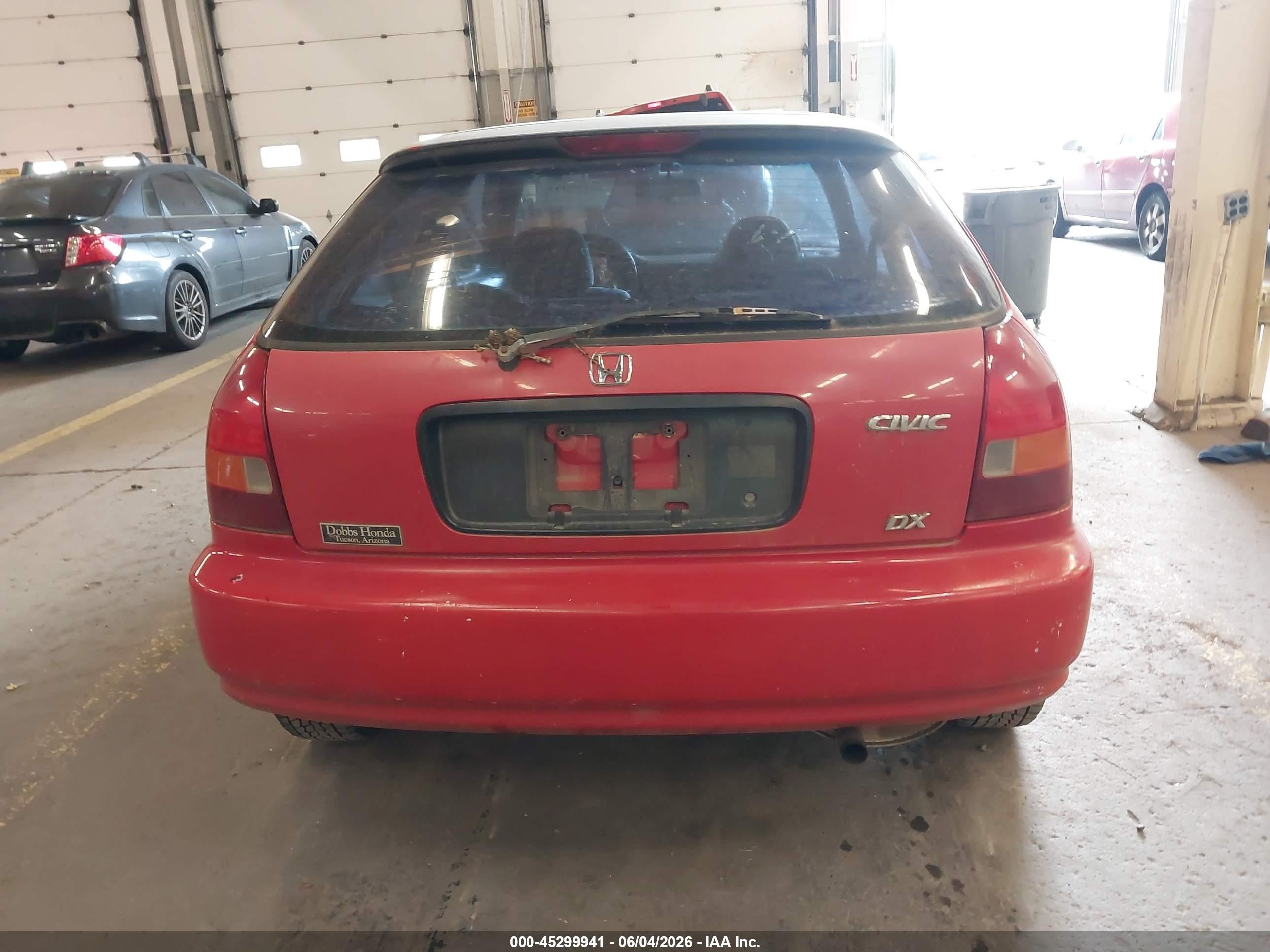 1996 Honda Civic Dx Красный vin: 2HGEJ6341TH104812