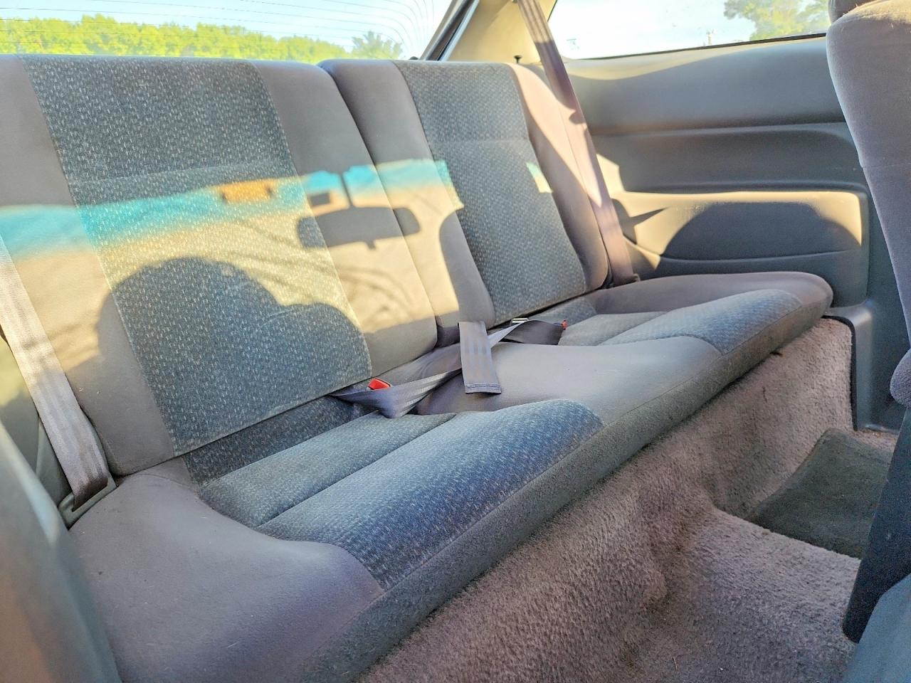 1997 Honda Civic Dx Silver vin: 2HGEJ6443VH108457