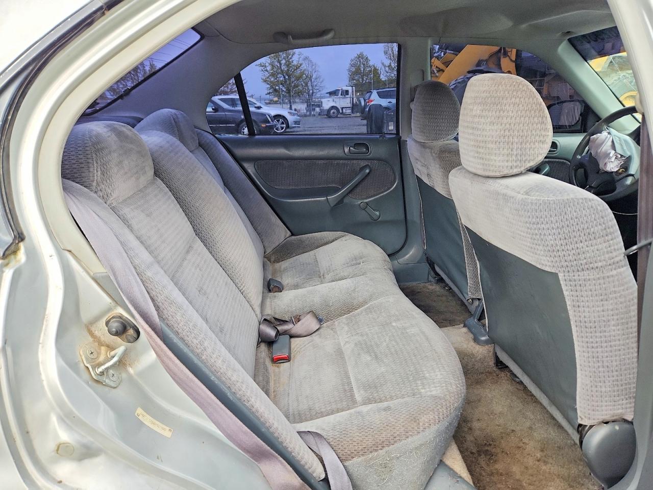 1999 Honda Civic Silver vin: 2HGEJ652XXH501940