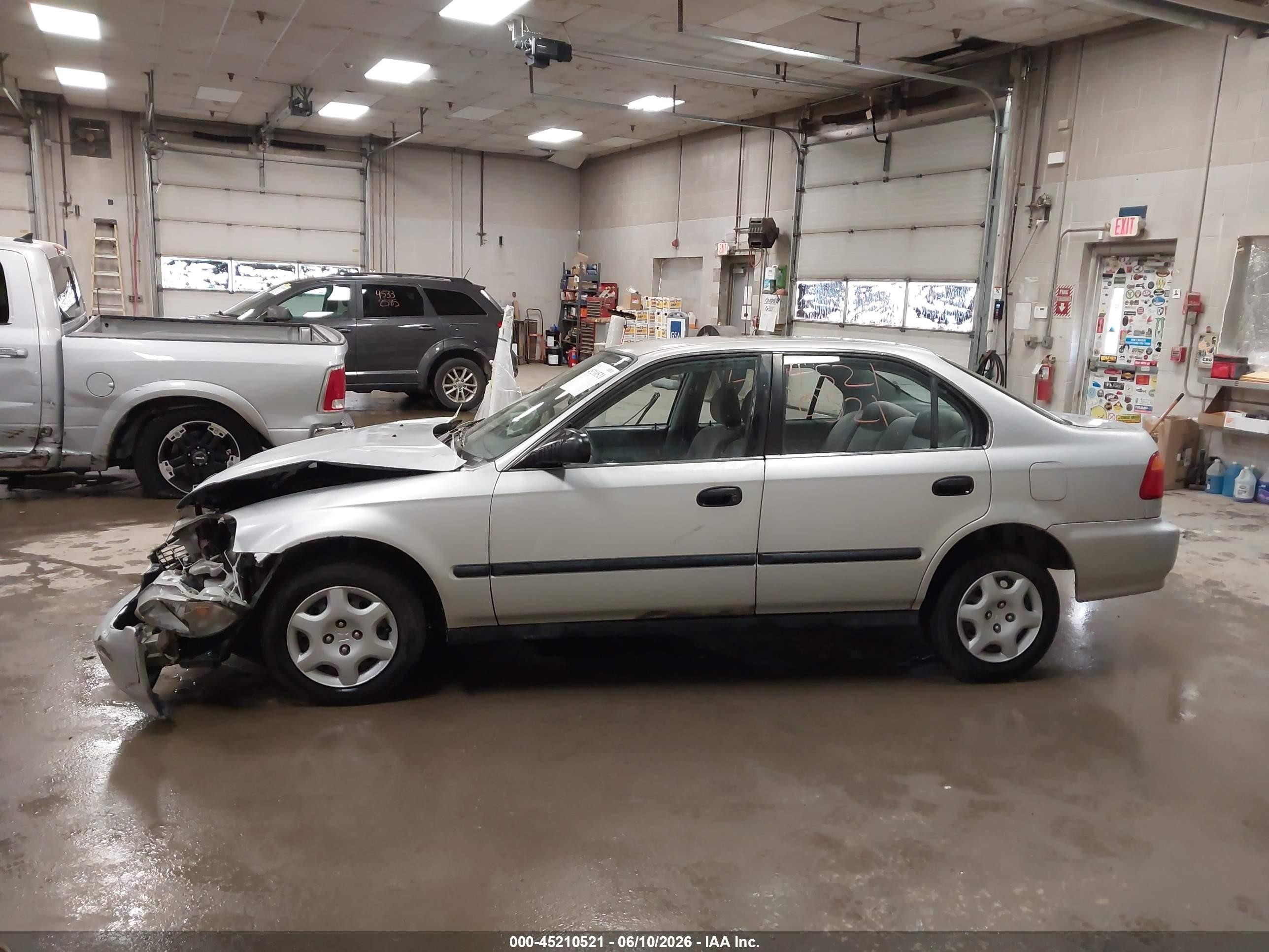 1999 Honda Civic Lx Silver vin: 2HGEJ6576XH560009