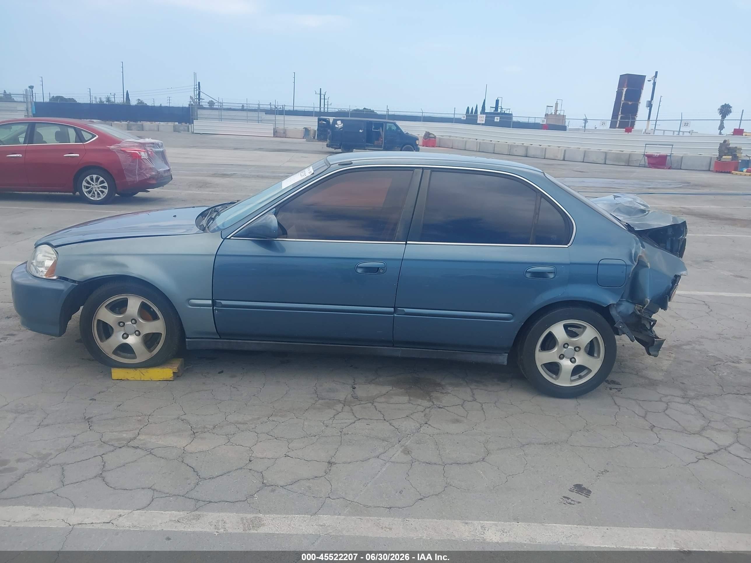1998 Honda Civic Lx Blue vin: 2HGEJ6577WH500982