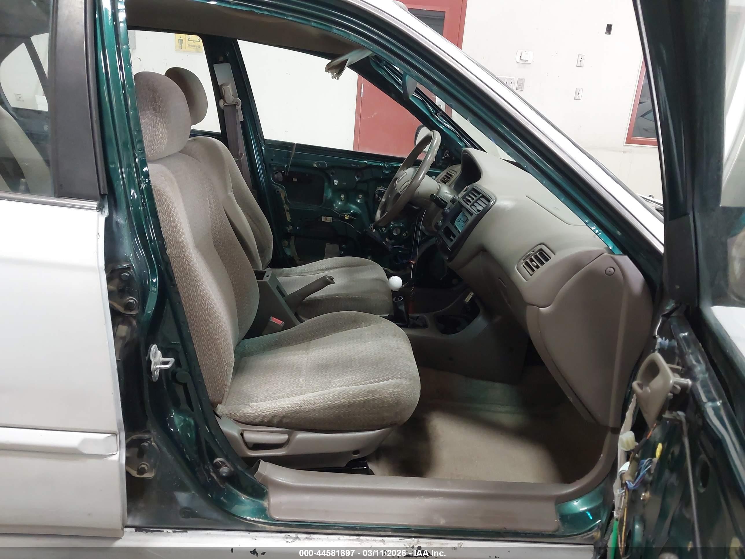 1999 Honda Civic Lx White vin: 2HGEJ6577XH504189