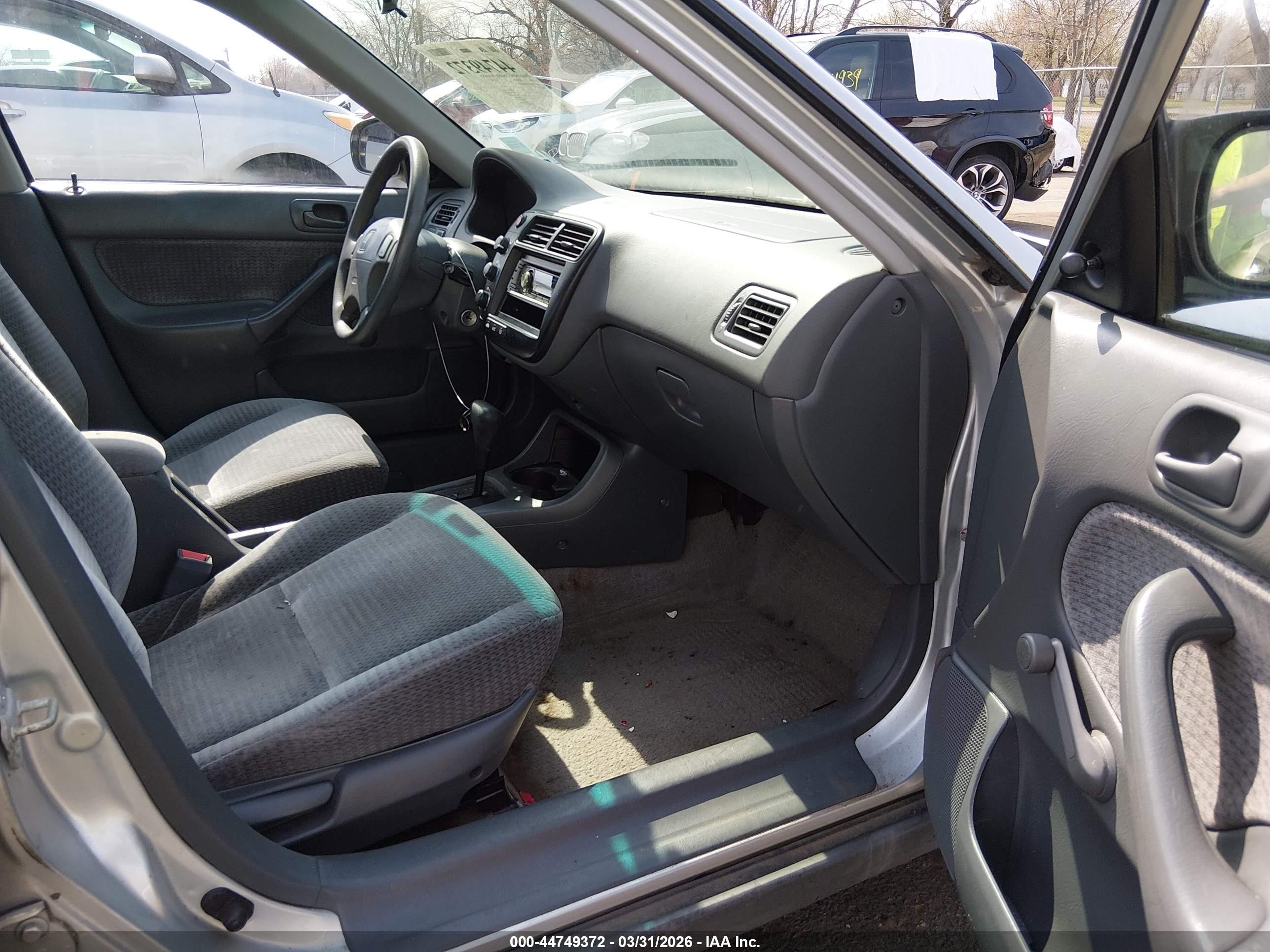 1999 Honda Civic Value Package Silver vin: 2HGEJ6612XH572264