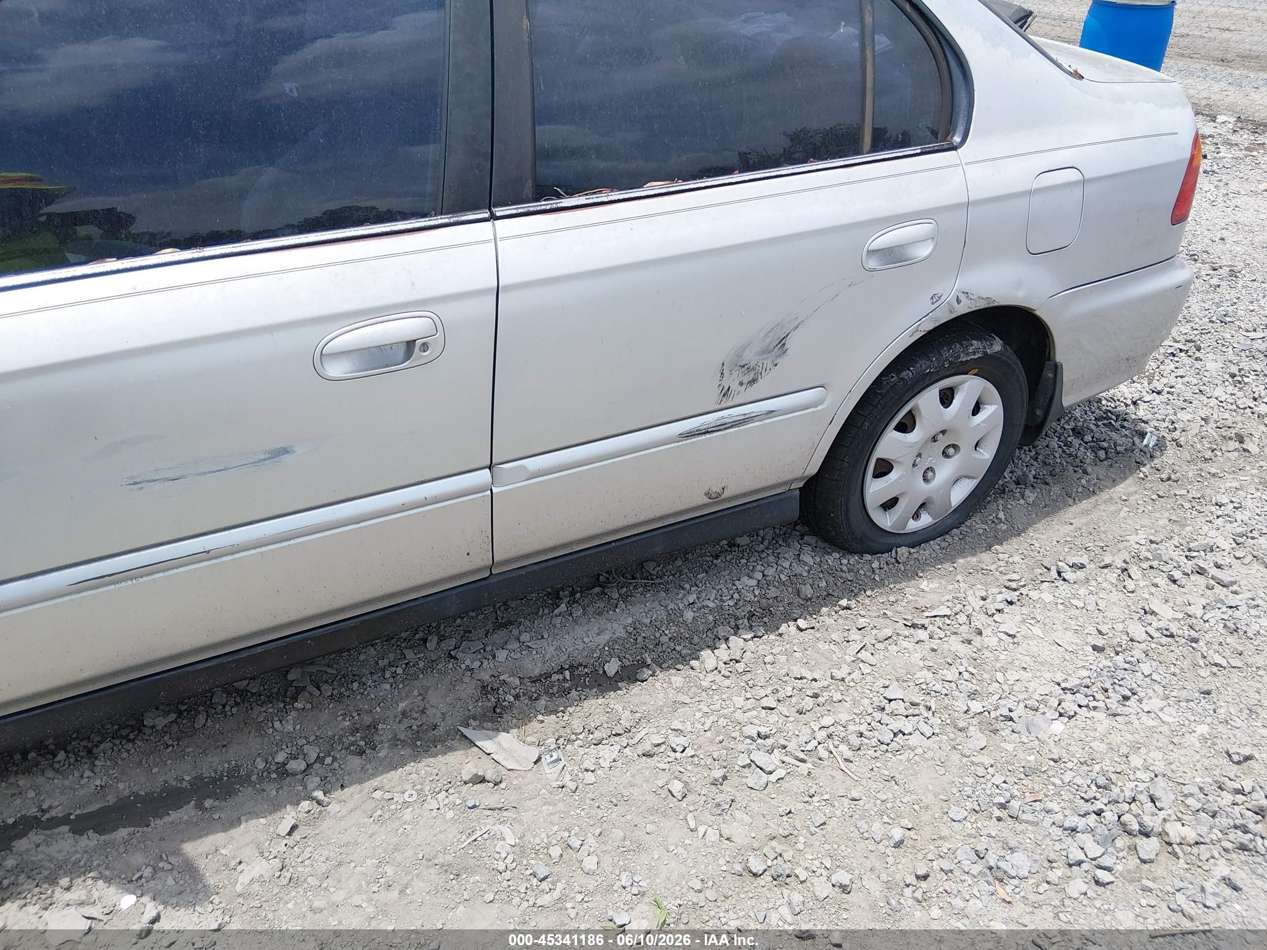 2000 Honda Civic Value Package Silver vin: 2HGEJ6612YH579233