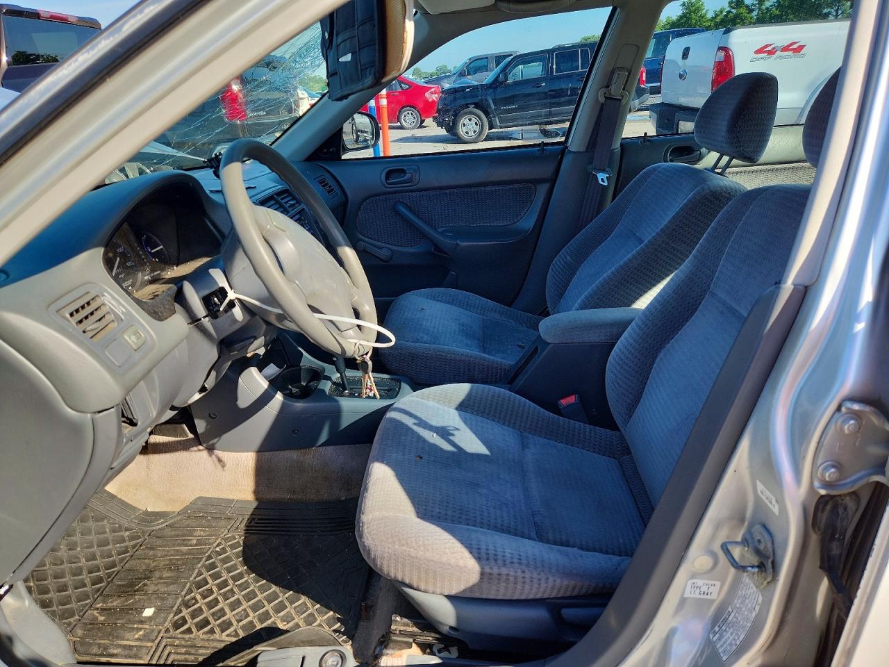 2000 Honda Civic Base Серебряный vin: 2HGEJ6612YH590930