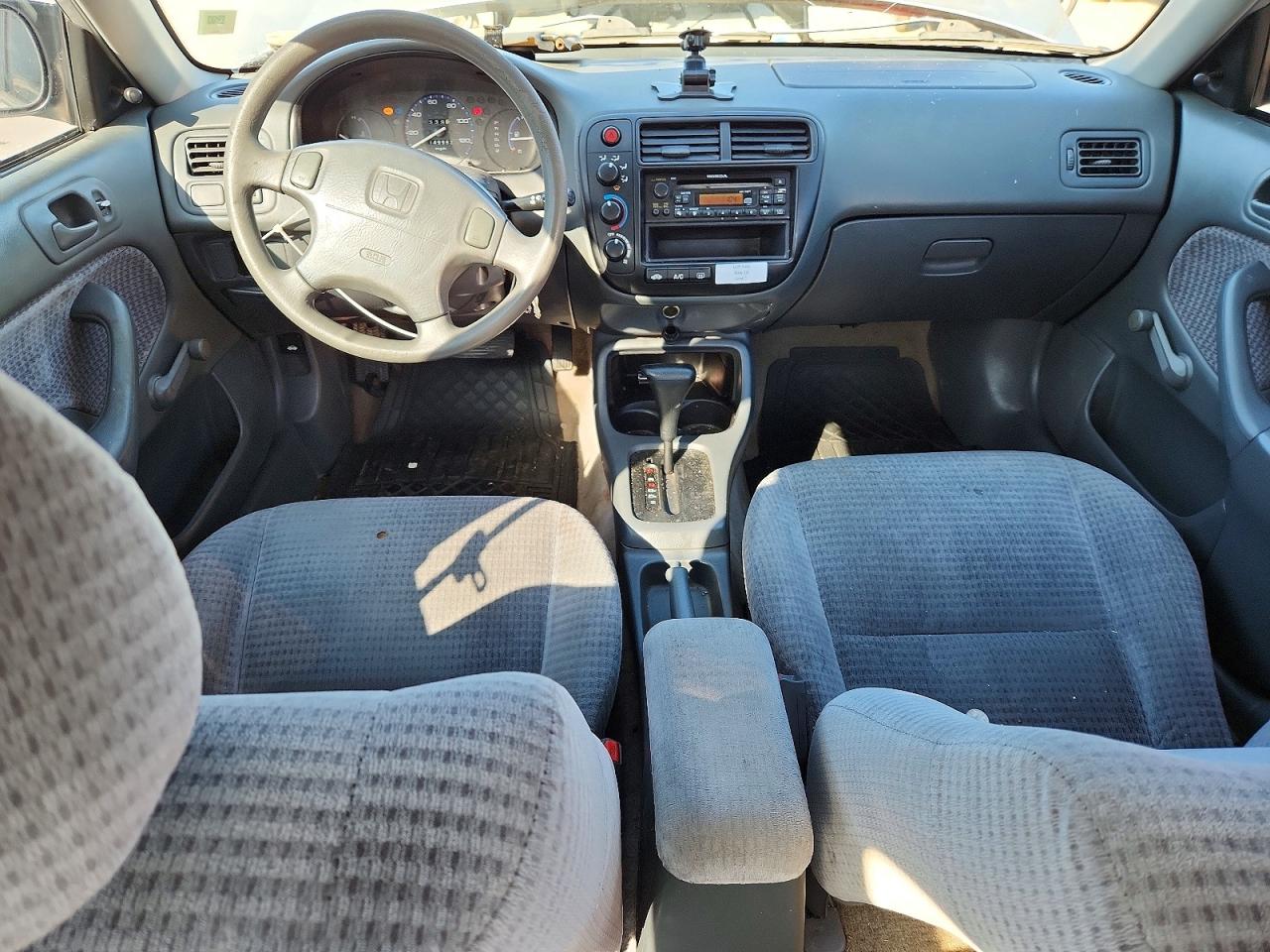 2000 Honda Civic Base Серебряный vin: 2HGEJ6612YH590930