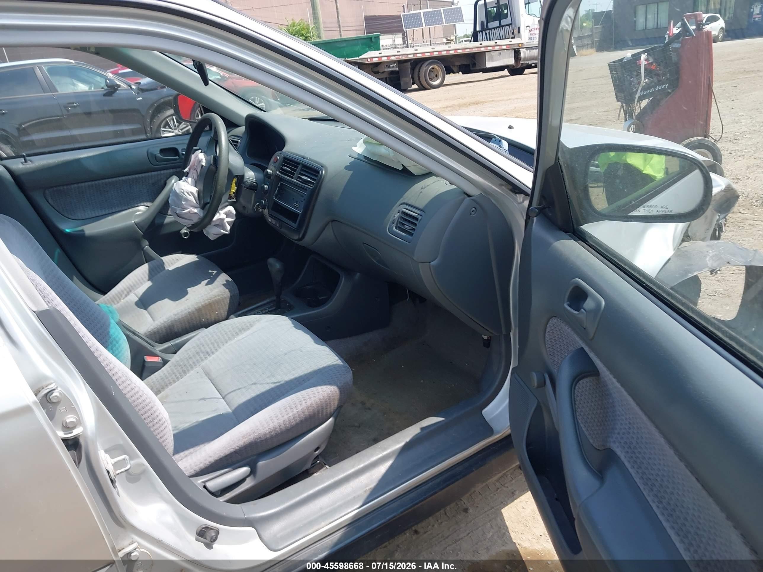 2000 Honda Civic Value Package Silver vin: 2HGEJ6614YH550008