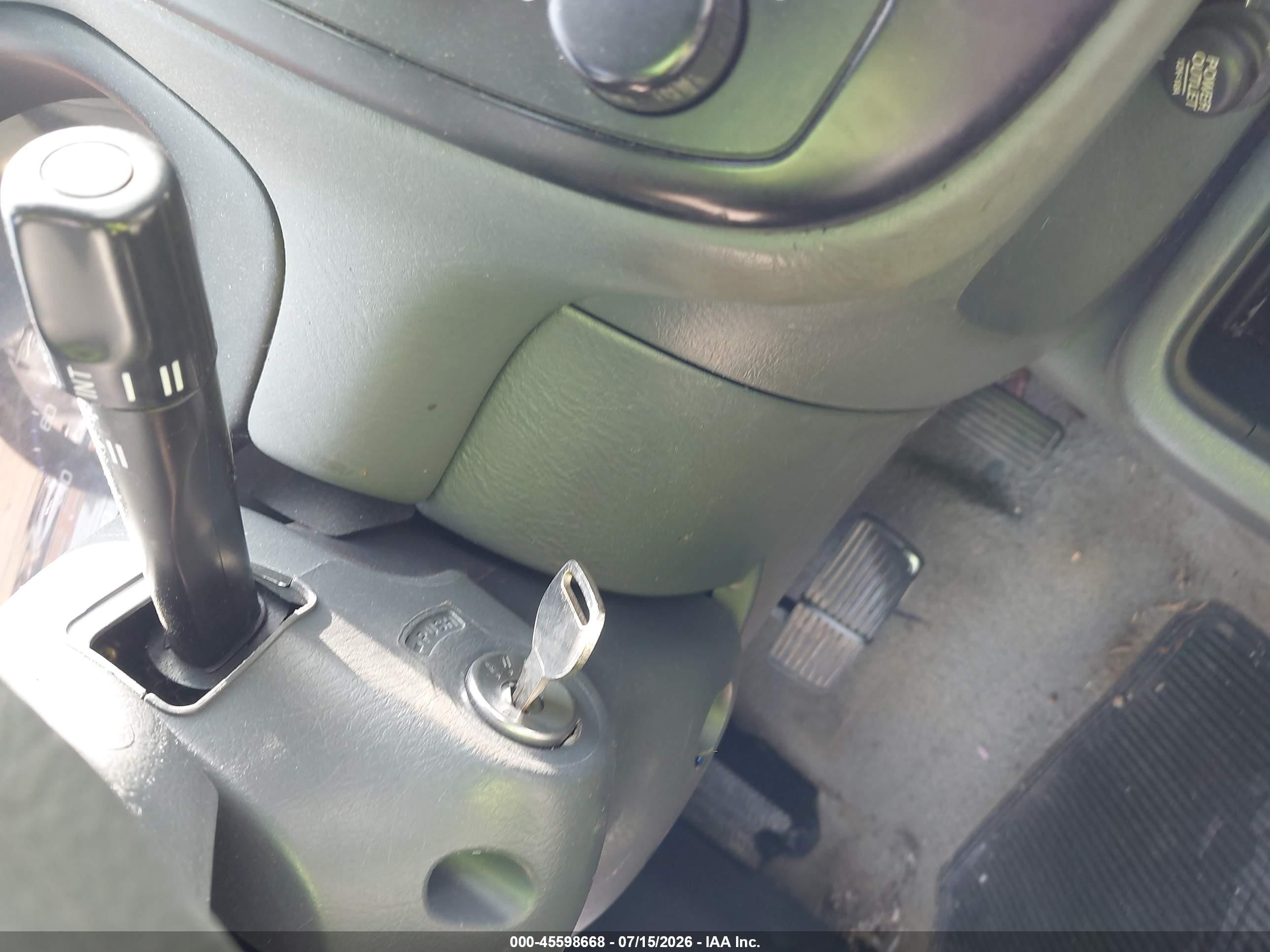 2000 Honda Civic Value Package Silver vin: 2HGEJ6614YH550008
