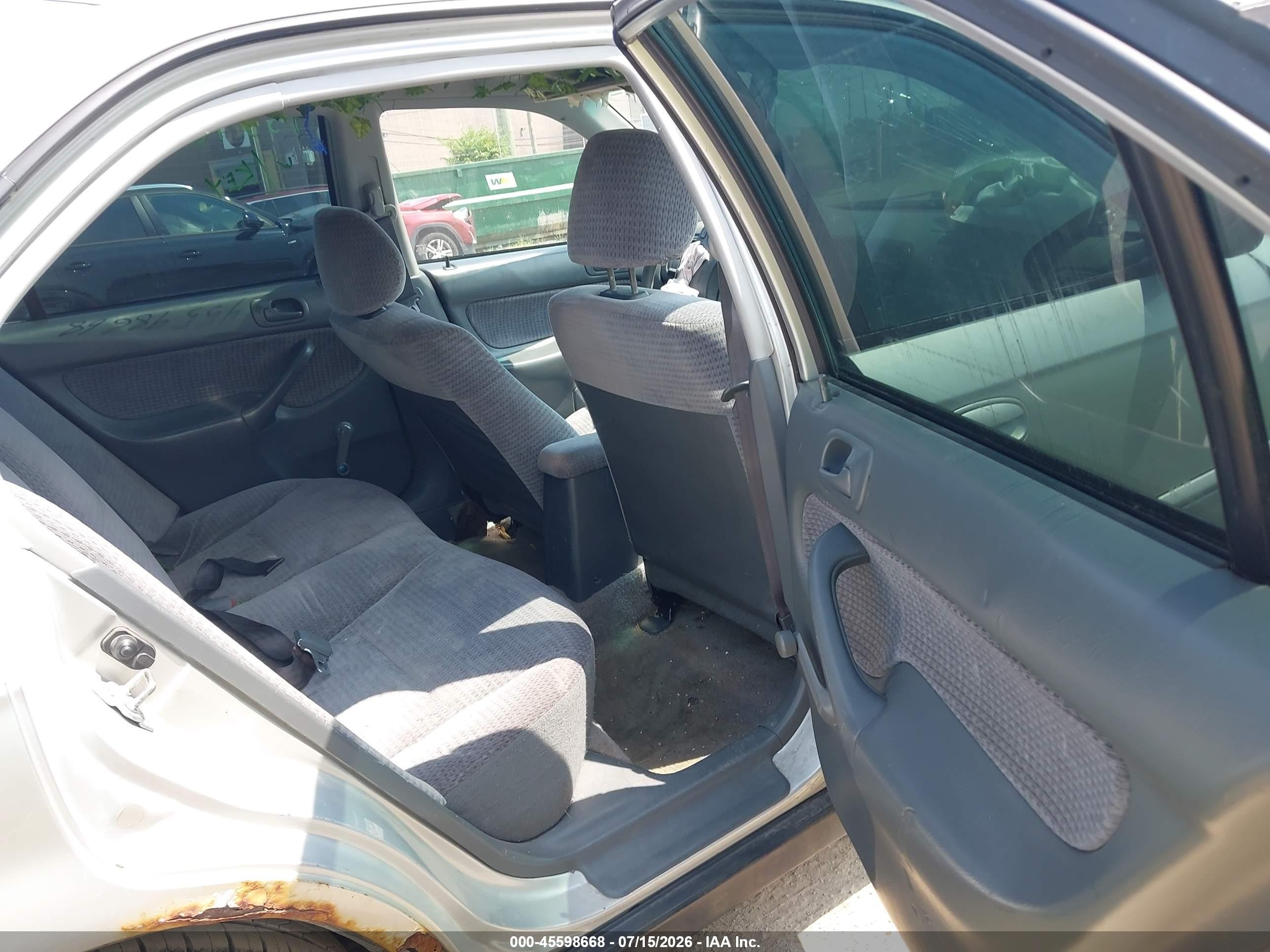 2000 Honda Civic Value Package Silver vin: 2HGEJ6614YH550008